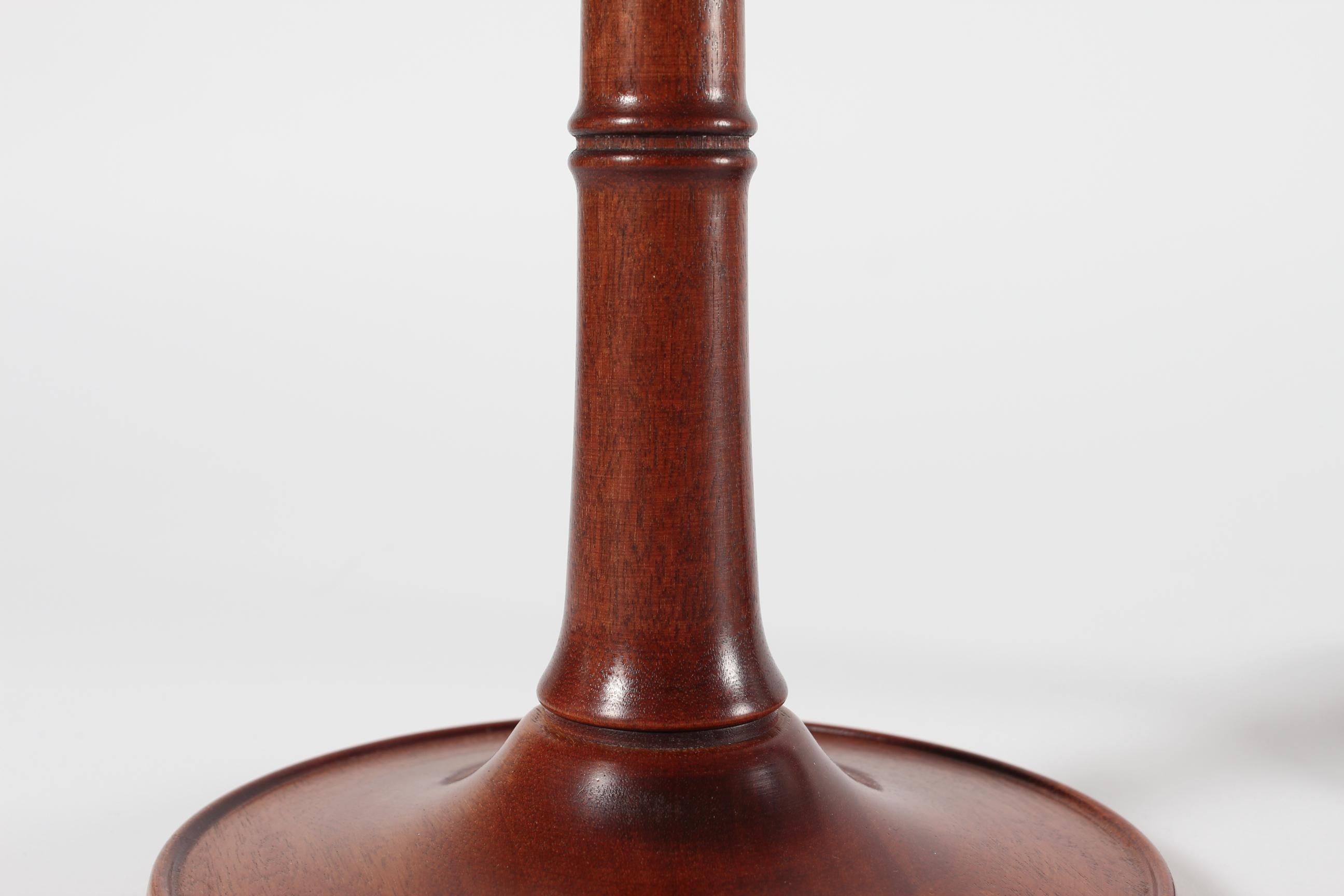 Paire de lampes de bureau Esben Klint en acajou n° 301/27 avec abat-jours d'origine Le Klint en vente 7