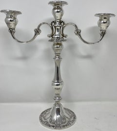 Paire de candélabres convertibles en argent sterling « Gorham », datant d'environ 1930