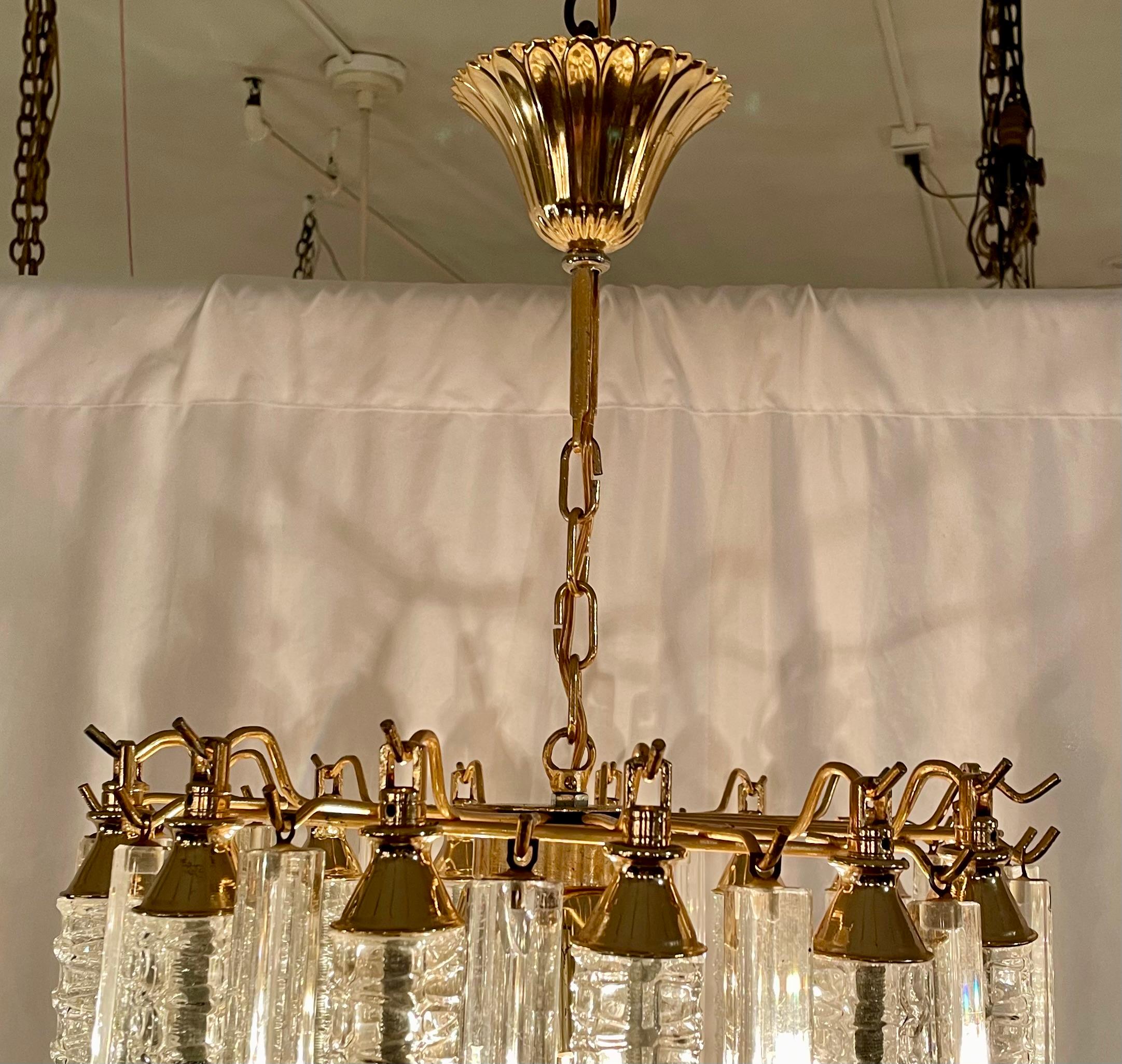 Pair Estate French Art Deco Style Crystal Chandeliers, Circa 1940's. 3