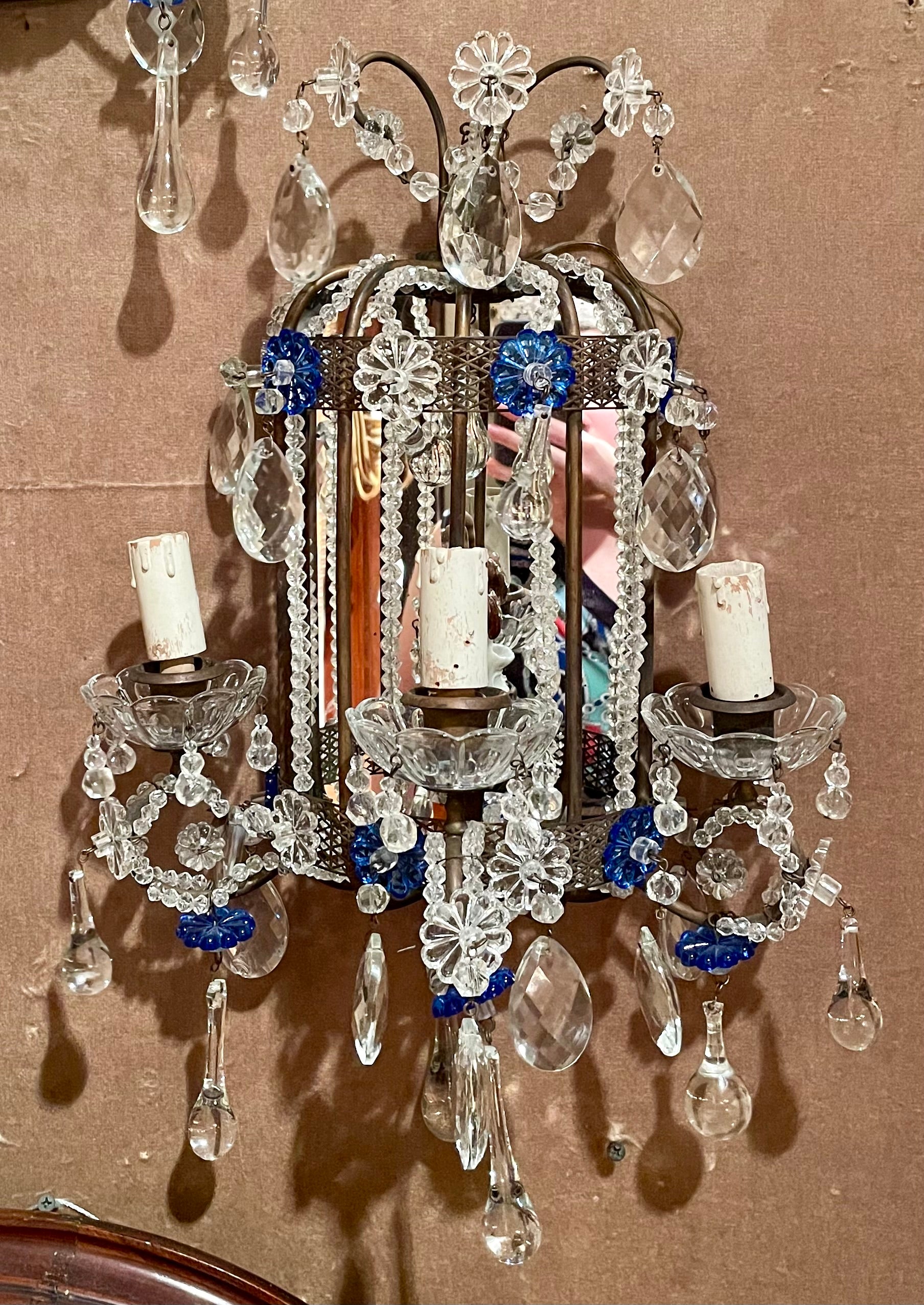 Pair Estate Italian Mirrored and Venetian Glass Beaded Wall Sconces, Circa 1940. In Good Condition For Sale In New Orleans, LA