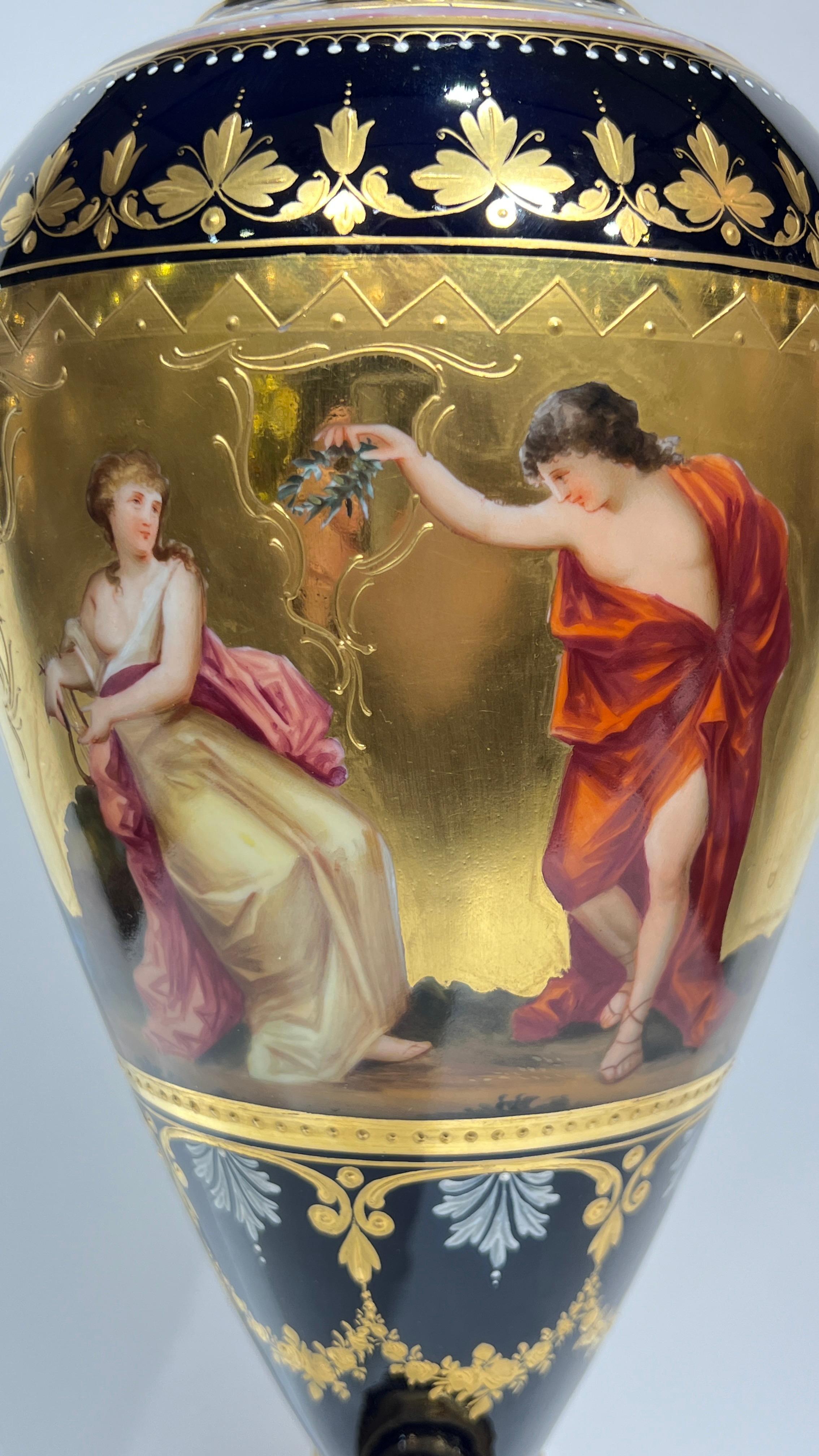 Paire de vases exceptionnels en porcelaine Royal Vienna Porcelain du 19e siècle en vente 2