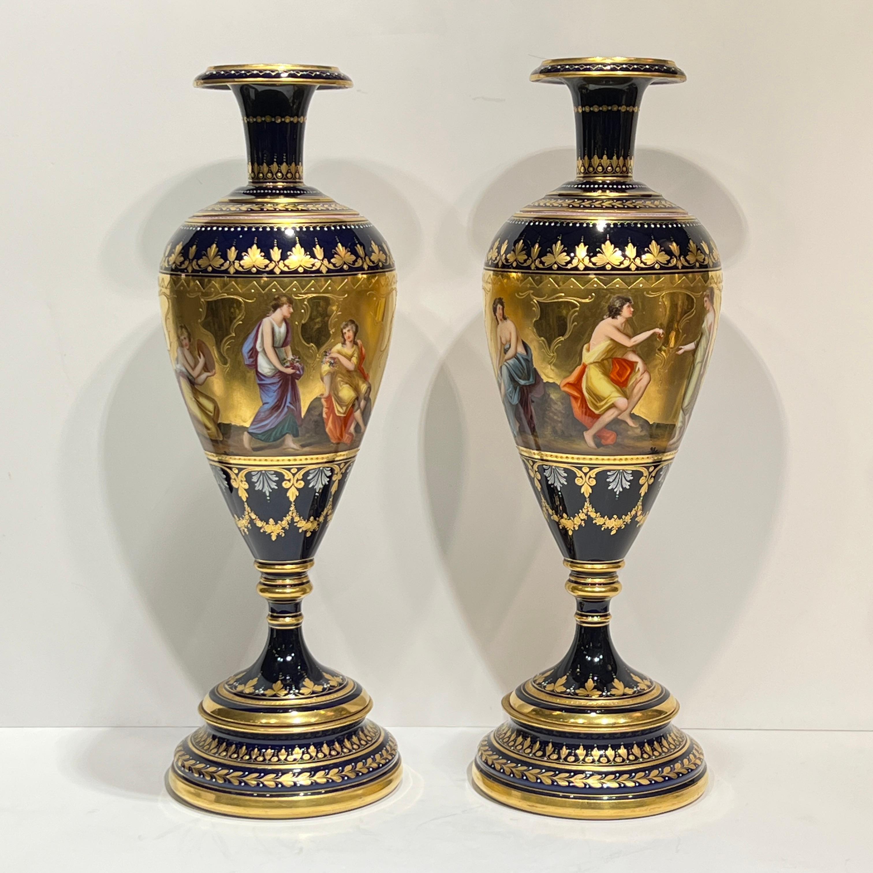 Autrichien Paire de vases exceptionnels en porcelaine Royal Vienna Porcelain du 19e siècle en vente