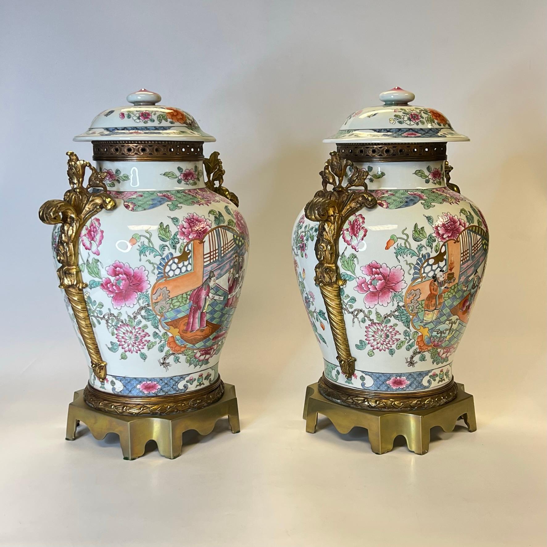 Pair Famille Rose Chinese Ginger Jars with Bronze Mounts In Good Condition For Sale In New York, NY