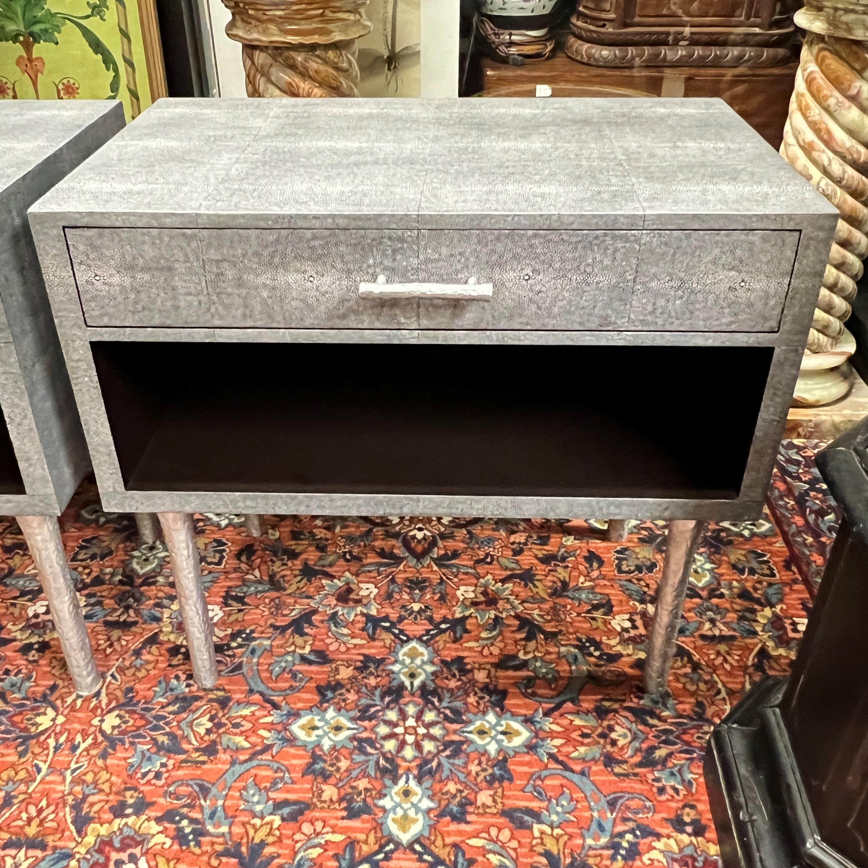 Pair Faux Shagreen Veneered Nightstands Tables In Good Condition For Sale In New York, NY