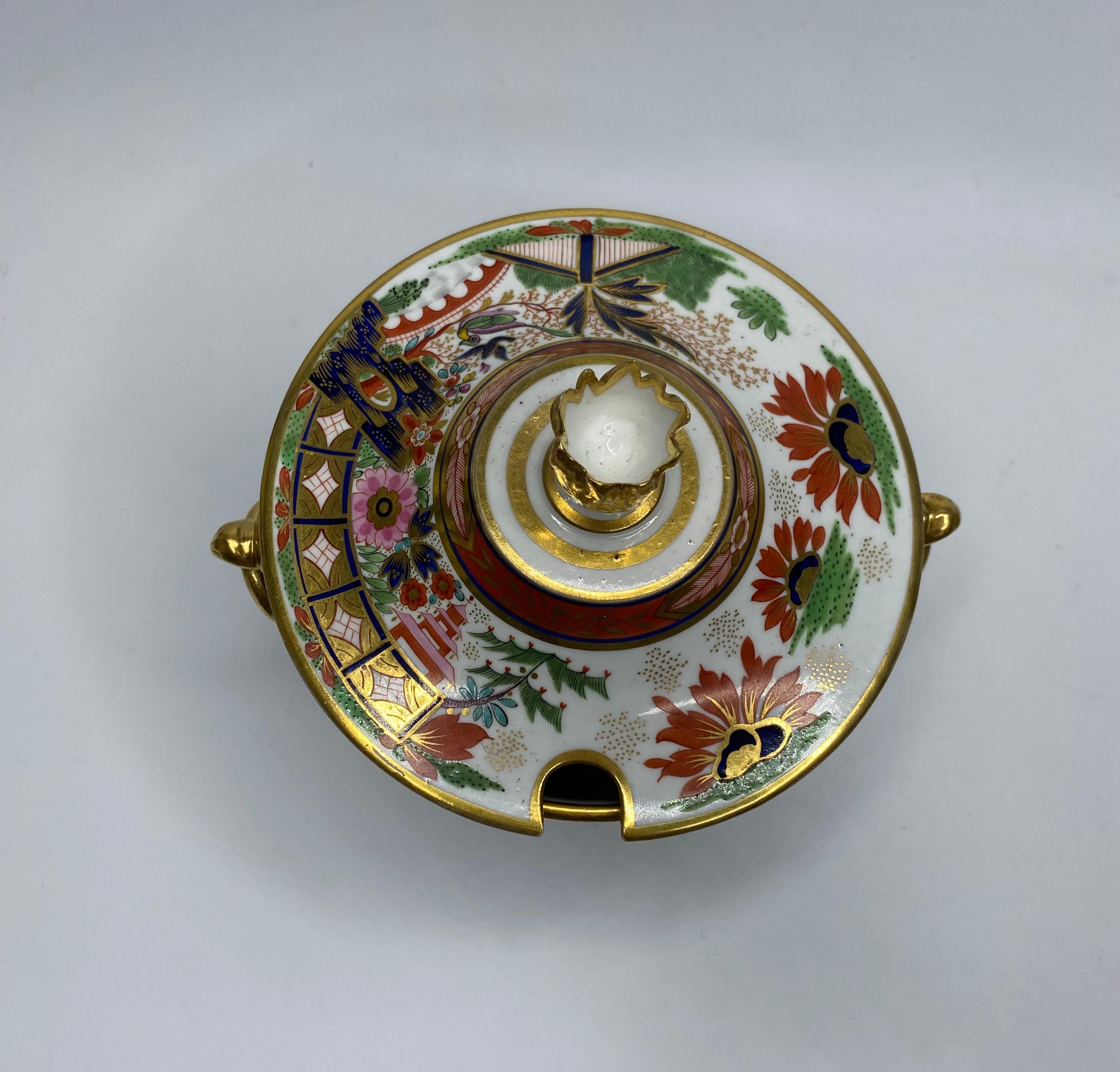 Fired Pair FBB Worcester porcelain tureens & covers, Imari, c. 1810. For Sale