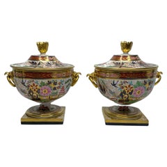 Antique Pair FBB Worcester porcelain tureens & covers, Imari, c. 1810.