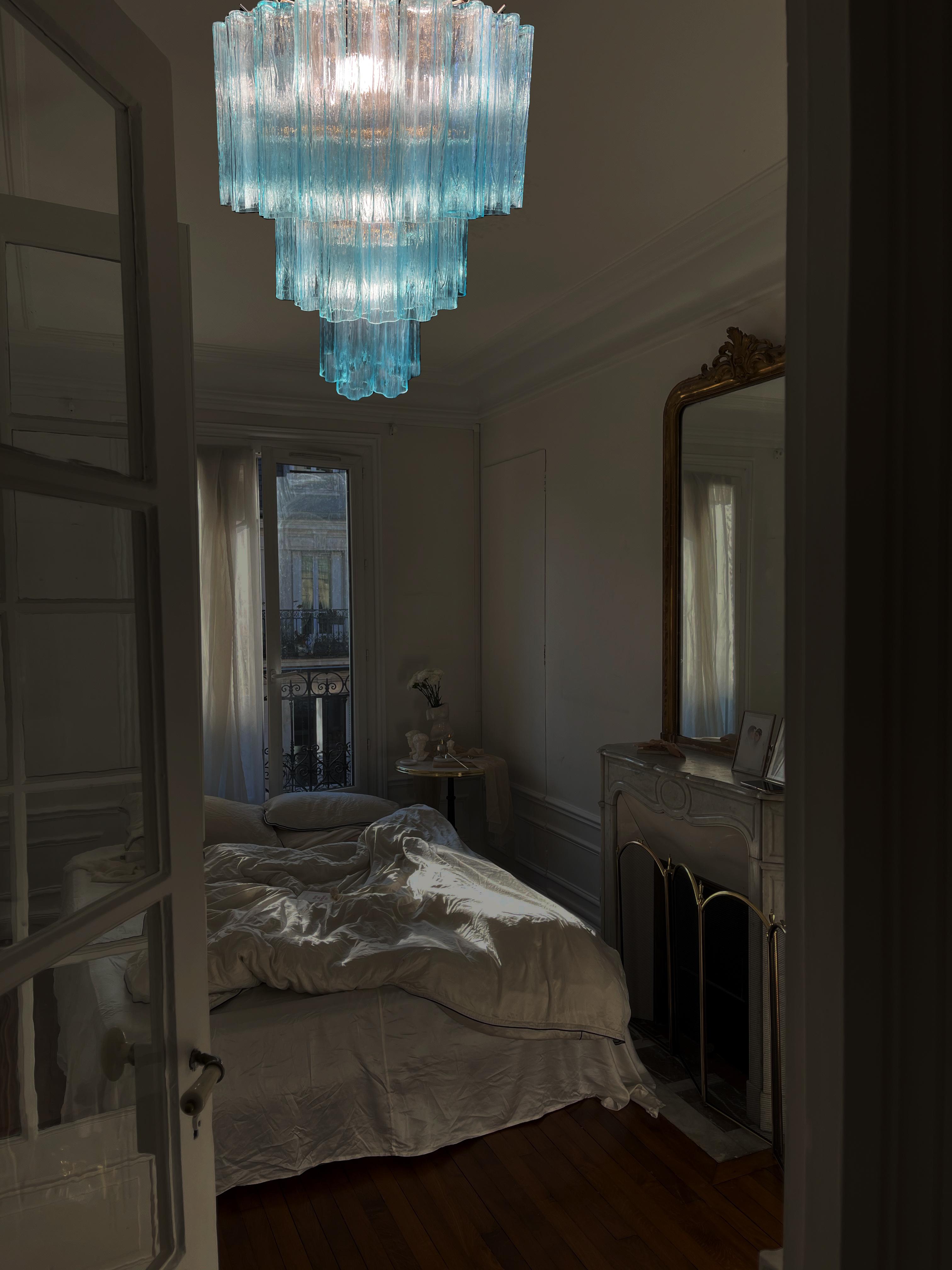 Pair Fine and Precious Blue Italian Chandeliers by Valentina Planta, Murano For Sale 5