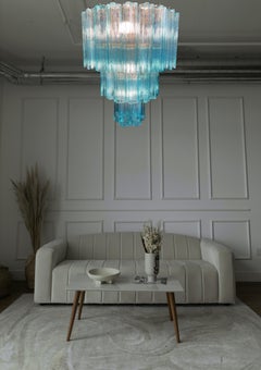 Paar feine und prestigeträchtige blaue italienische Kronleuchter von Valentina Planta. Murano