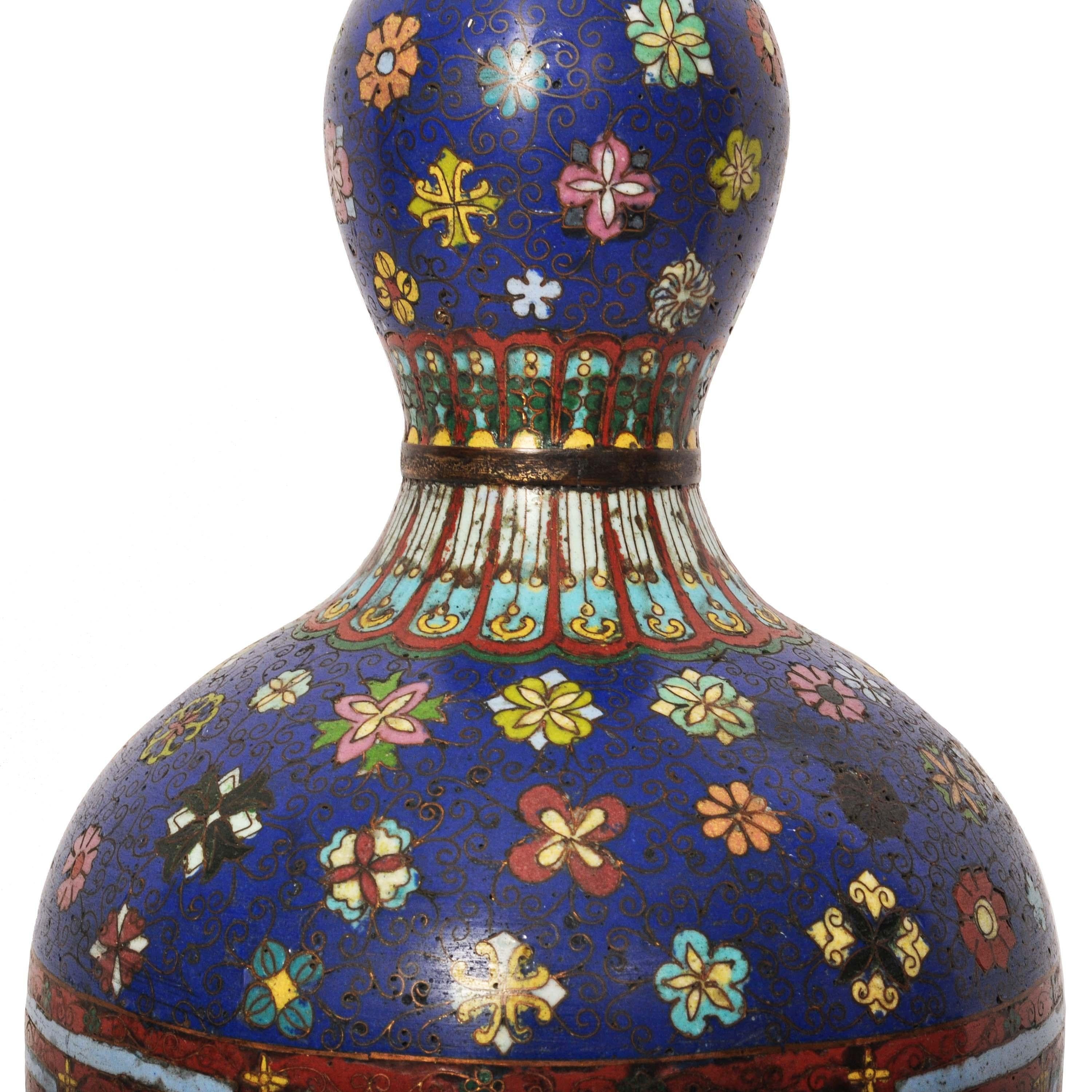 Fin du XIXe siècle Paire de vases à double gourde cloisonnés japonais Meiji du XIXe siècle 1890 en vente