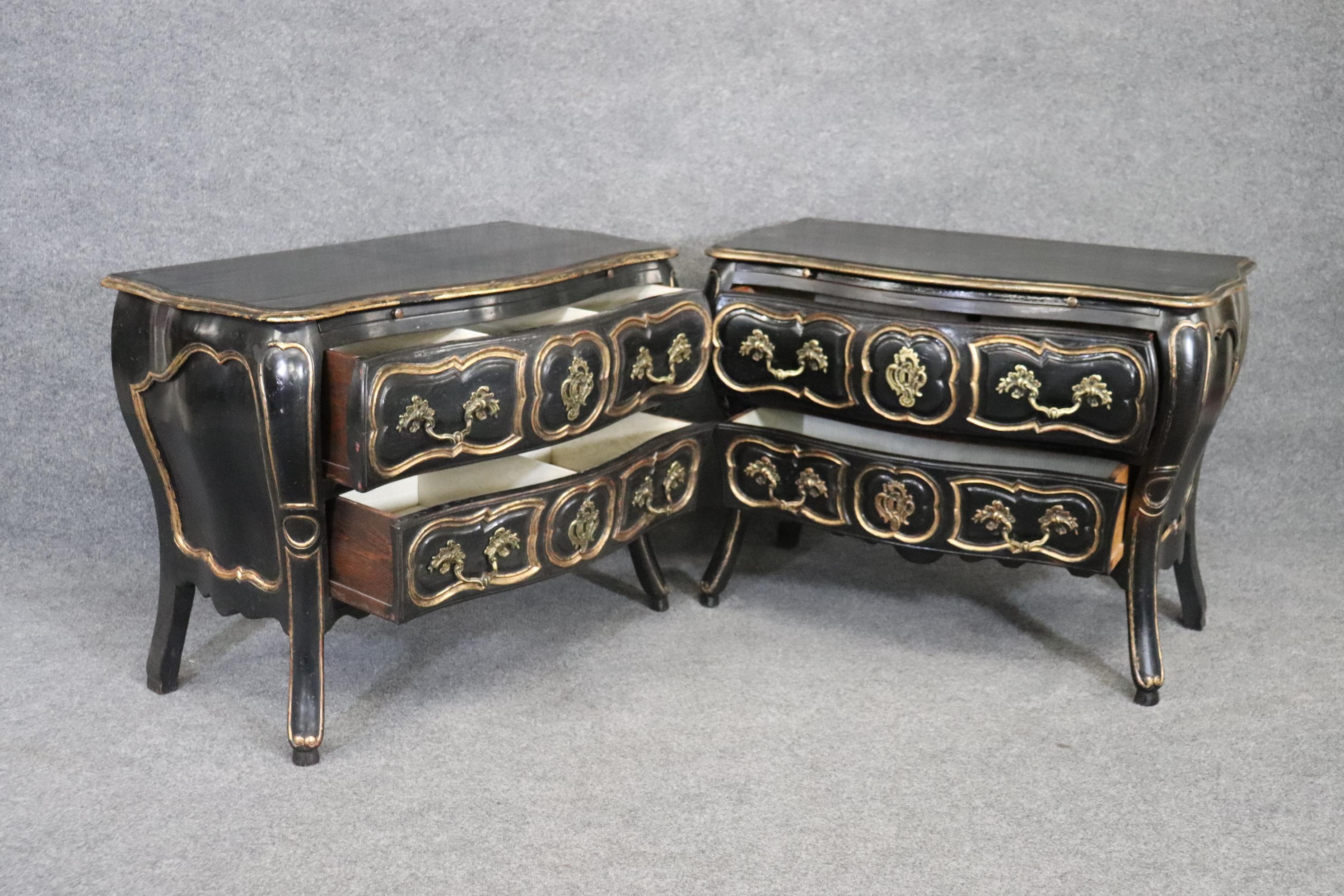 Bronze Pair Fine Quality Ebonized French Provincial Bombe Commodes Nightstands