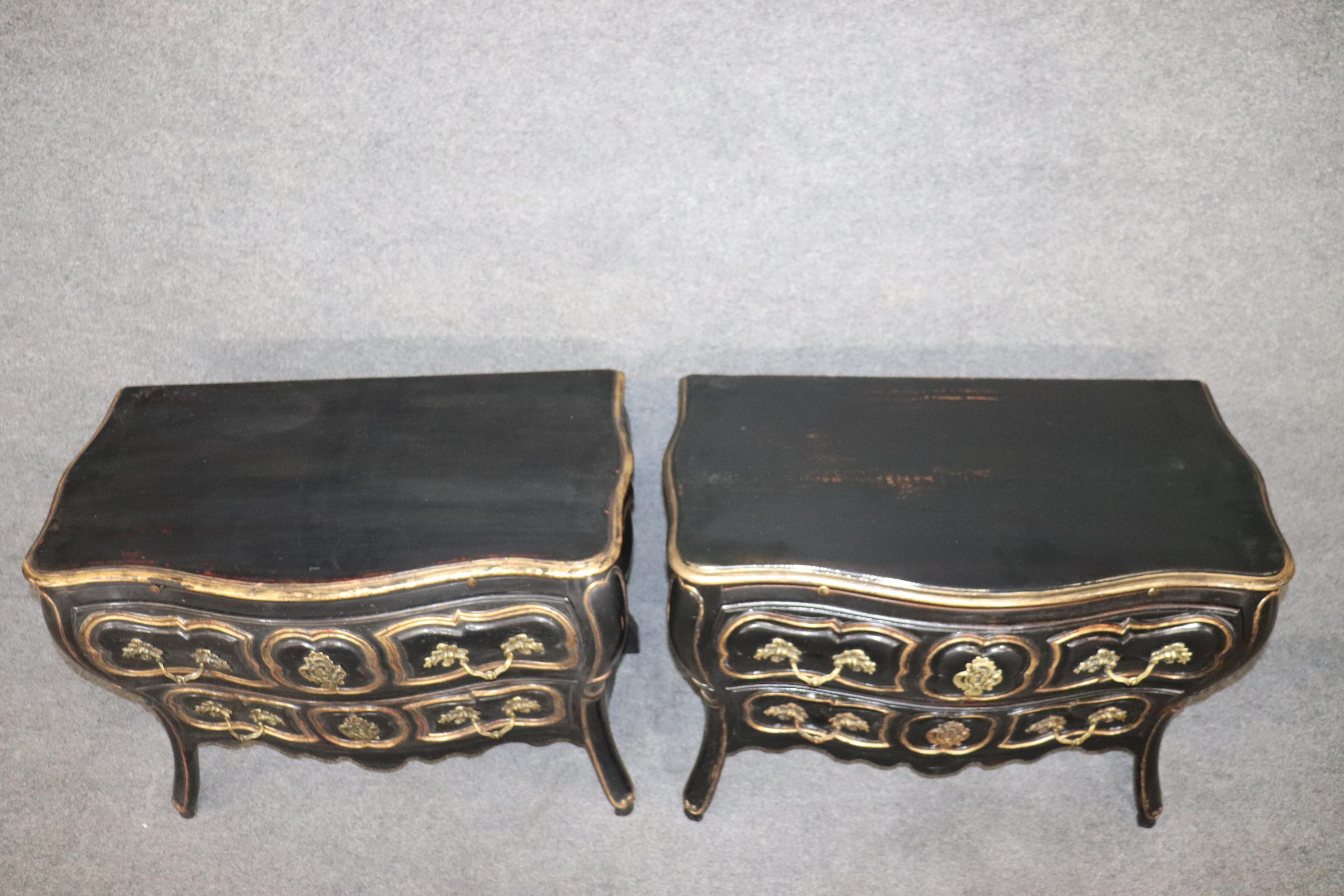 Pair Fine Quality Ebonized French Provincial Bombe Commodes Nightstands 1