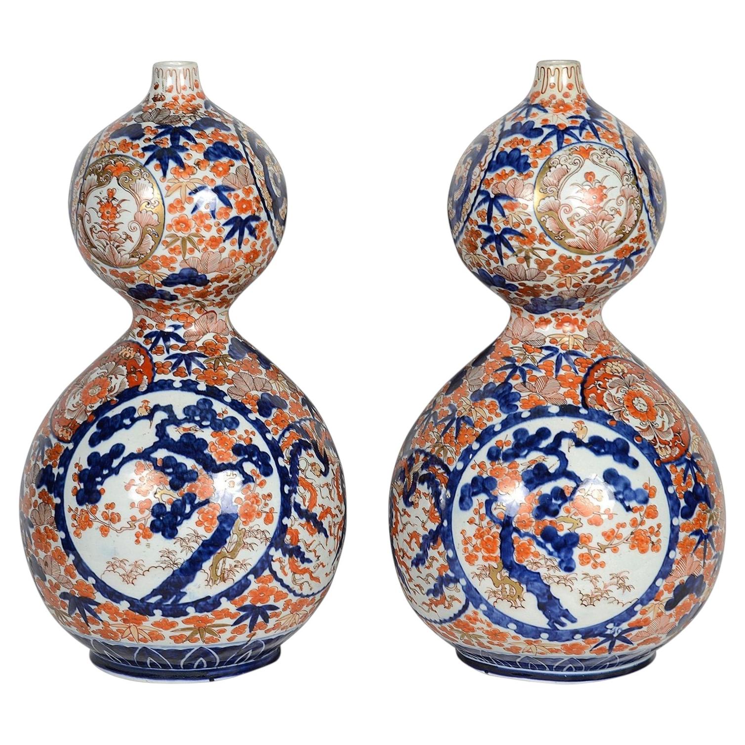 Pair fine quality Japanese Imari double Gourde vases, circa 1880