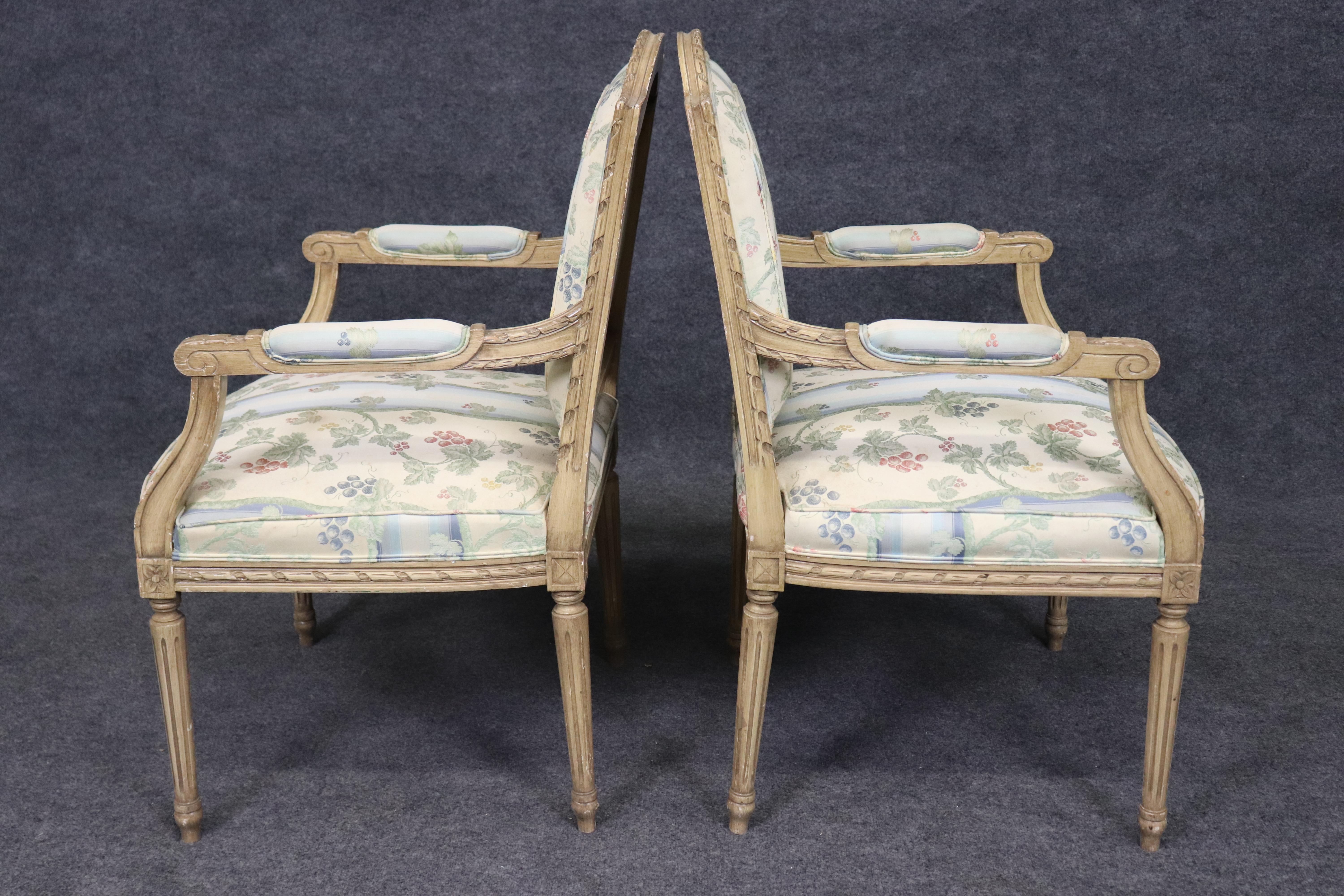 Mid-20th Century Pair Fine Quality Paint Decorated French Louis XVI Style Armchairs For Sale