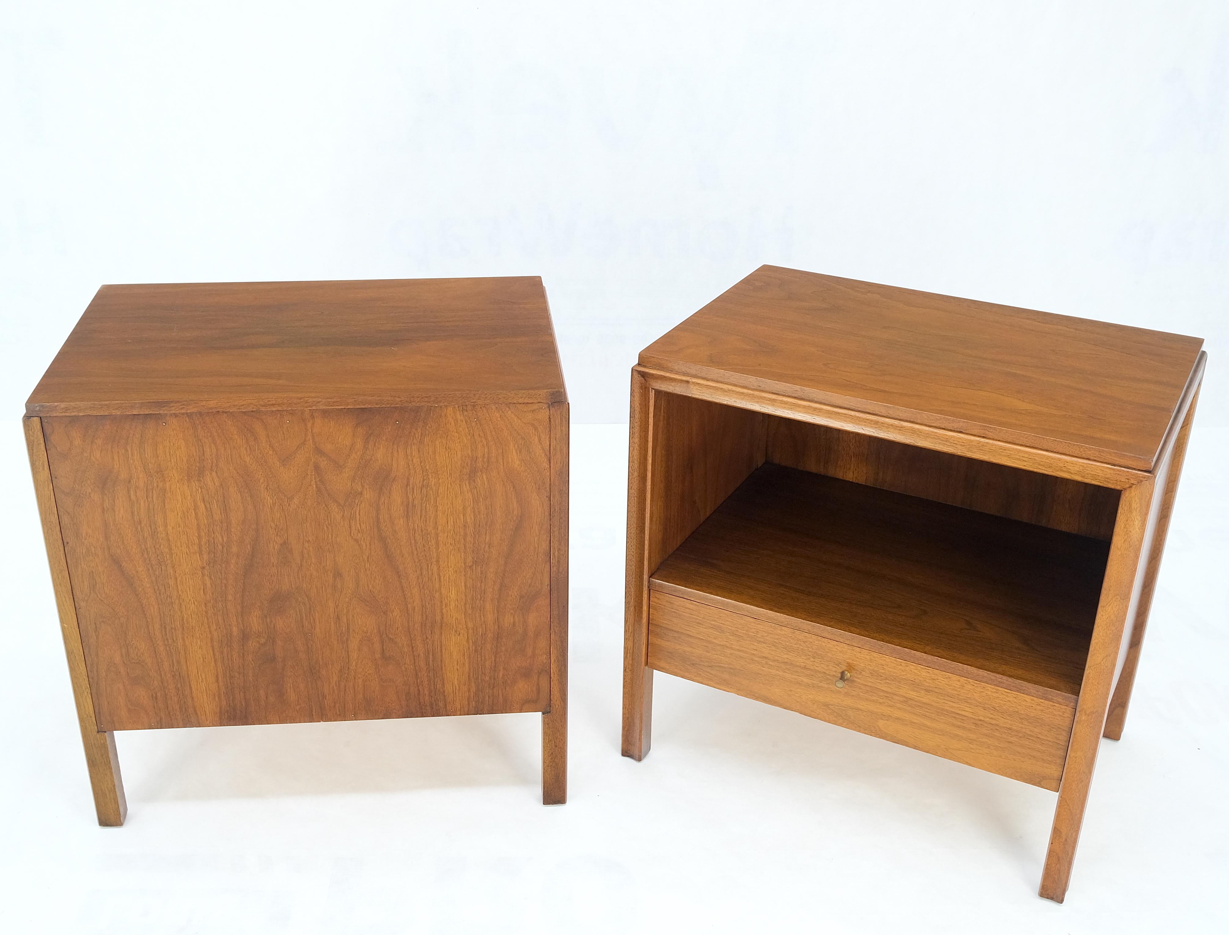 Pair Finished Back Danish Mid Century Modern One Drawer Walnut Night Stands MINT For Sale 4