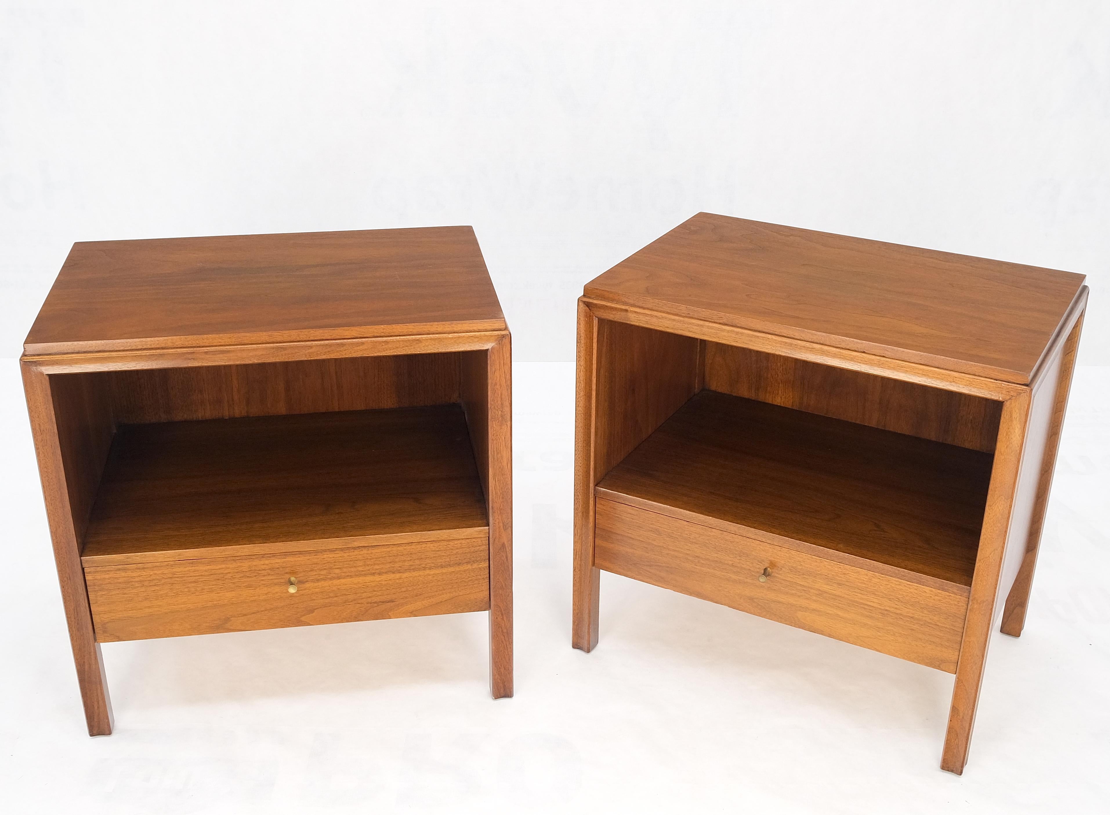 Pair Finished Back Danish Mid Century Modern One Drawer Walnut Night Stands MINT For Sale 6