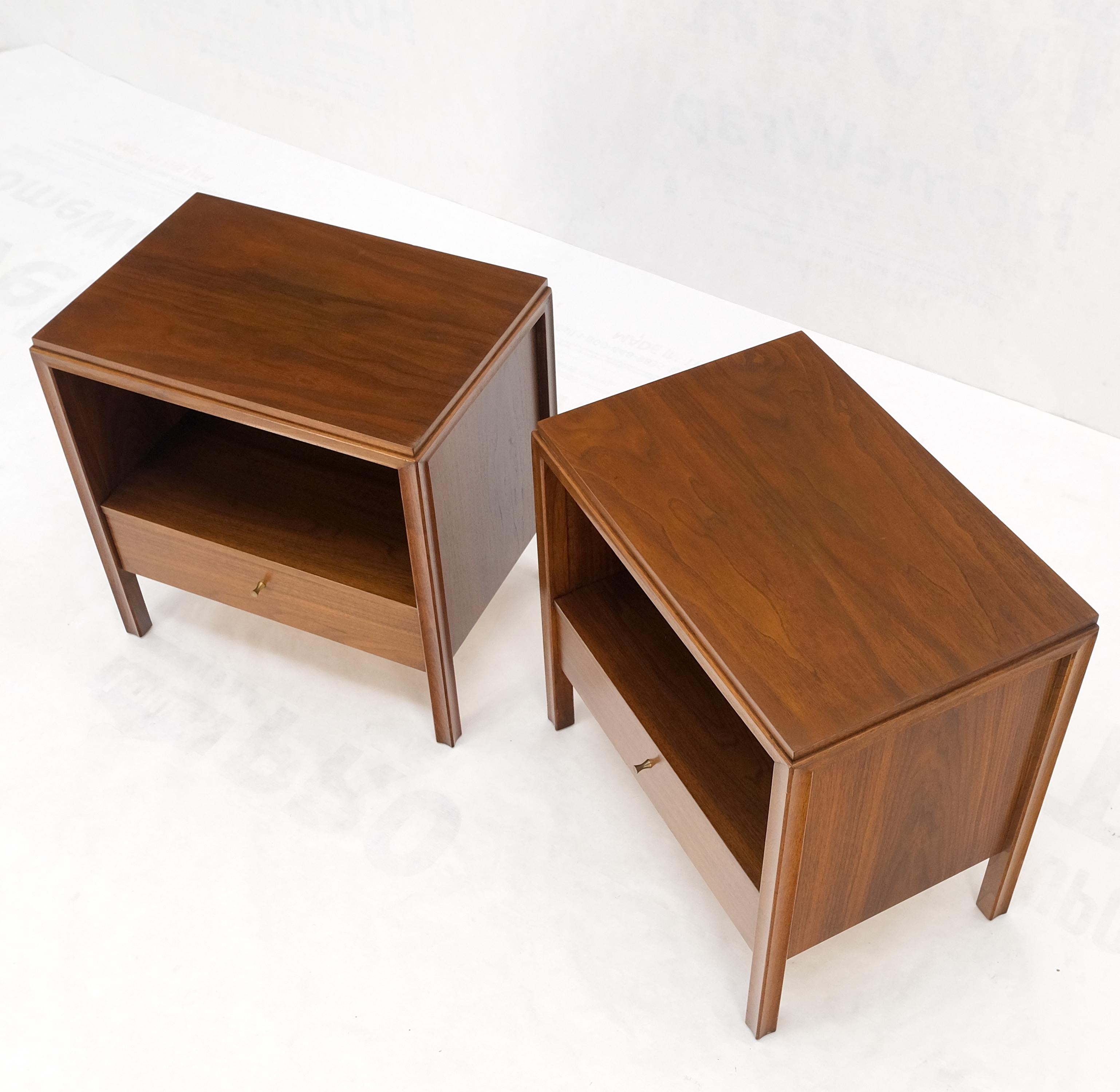 Pair Finished Back Danish Mid Century Modern One Drawer Walnut Night Stands MINT For Sale 8