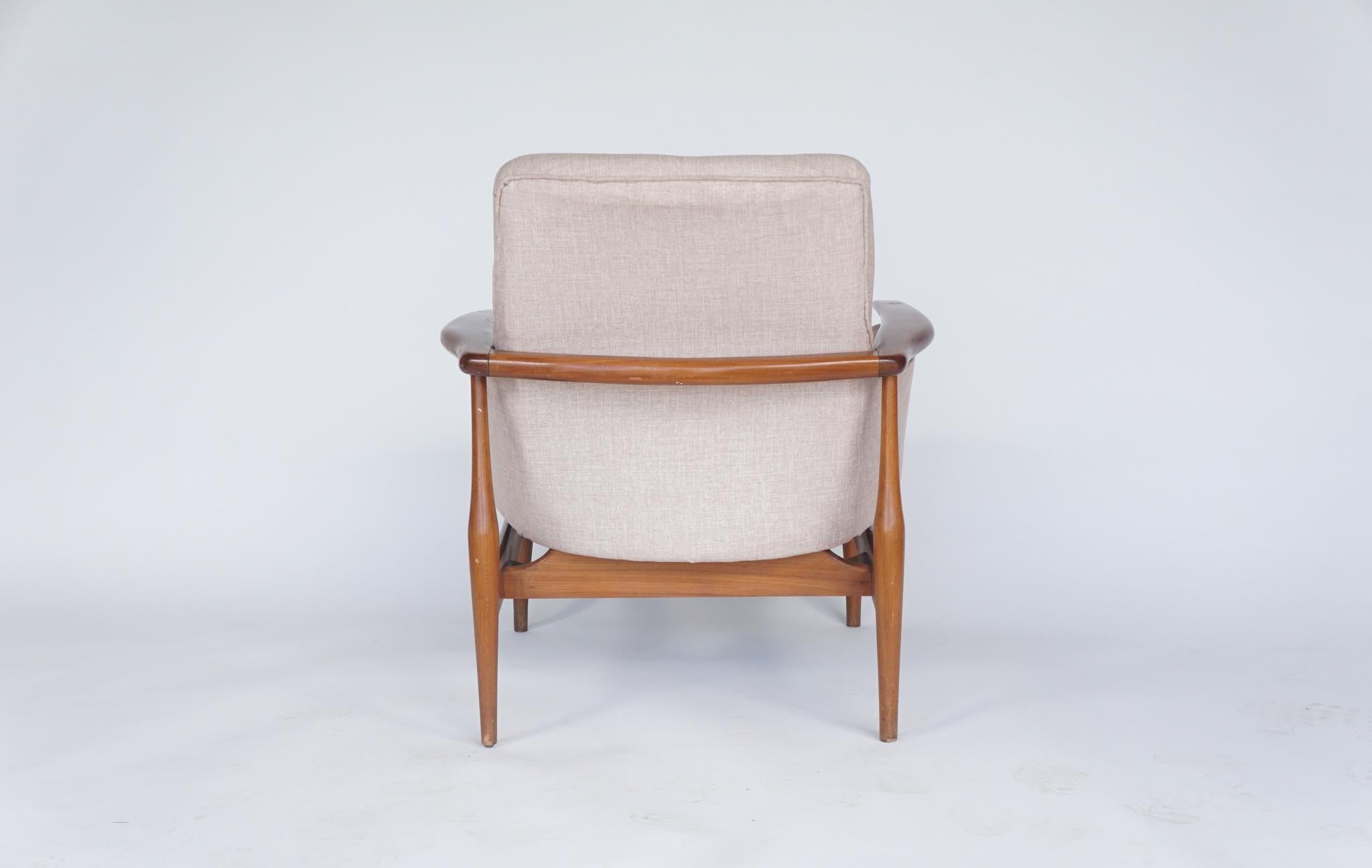 Pair of Finn Juhl Armchairs In Good Condition In Hudson, NY