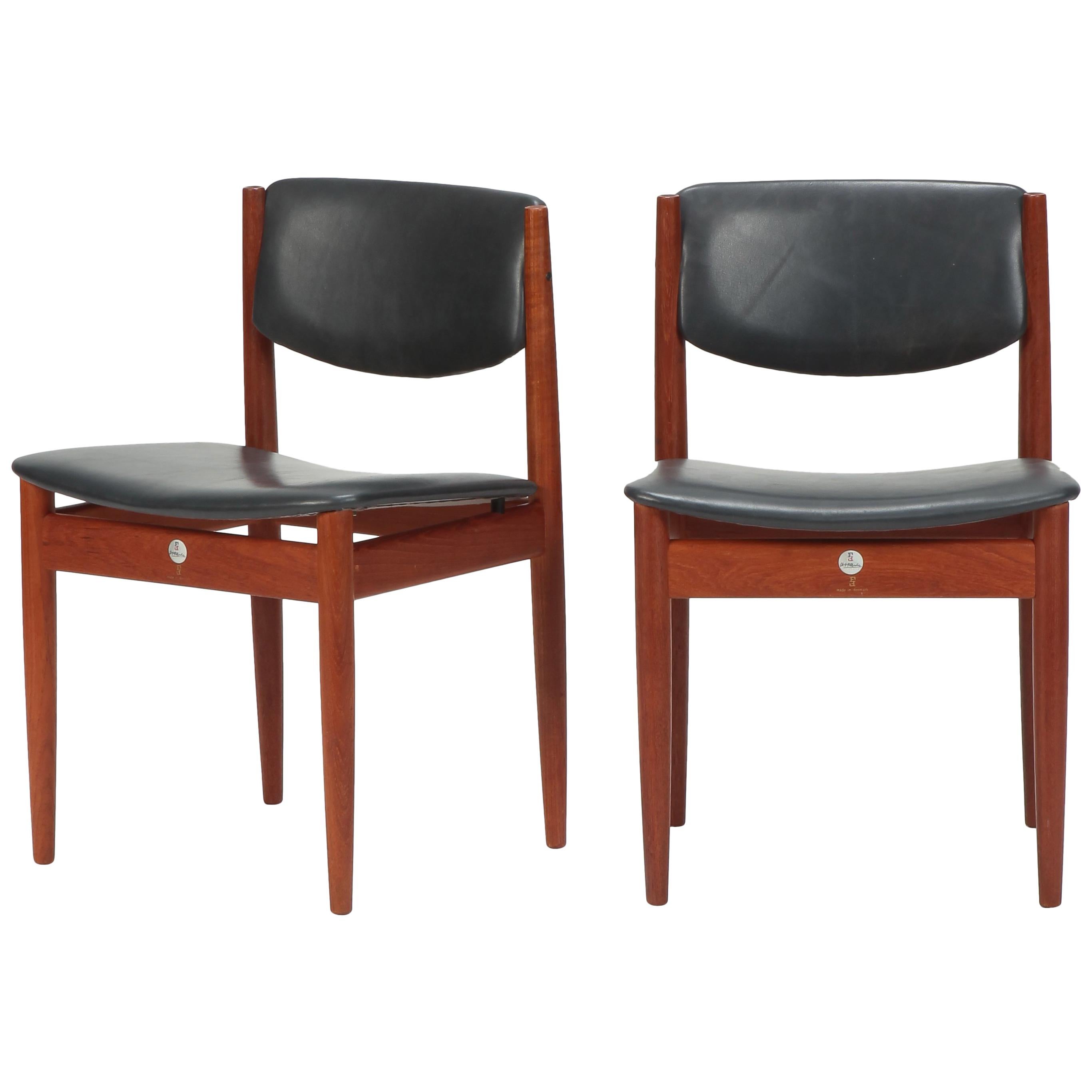 Pair Finn Juhl Model 197 Chairs Leather Teak, 1960s For Sale