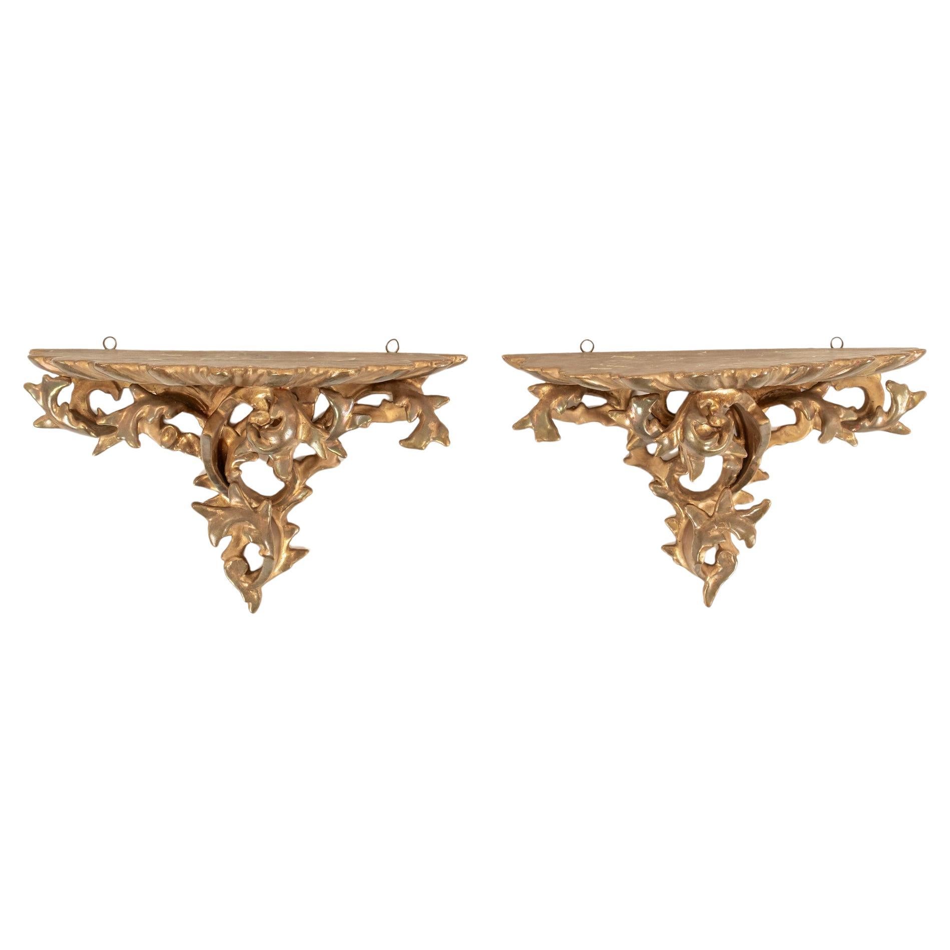 Coppia di mensole da parete in legno dorato Florentine