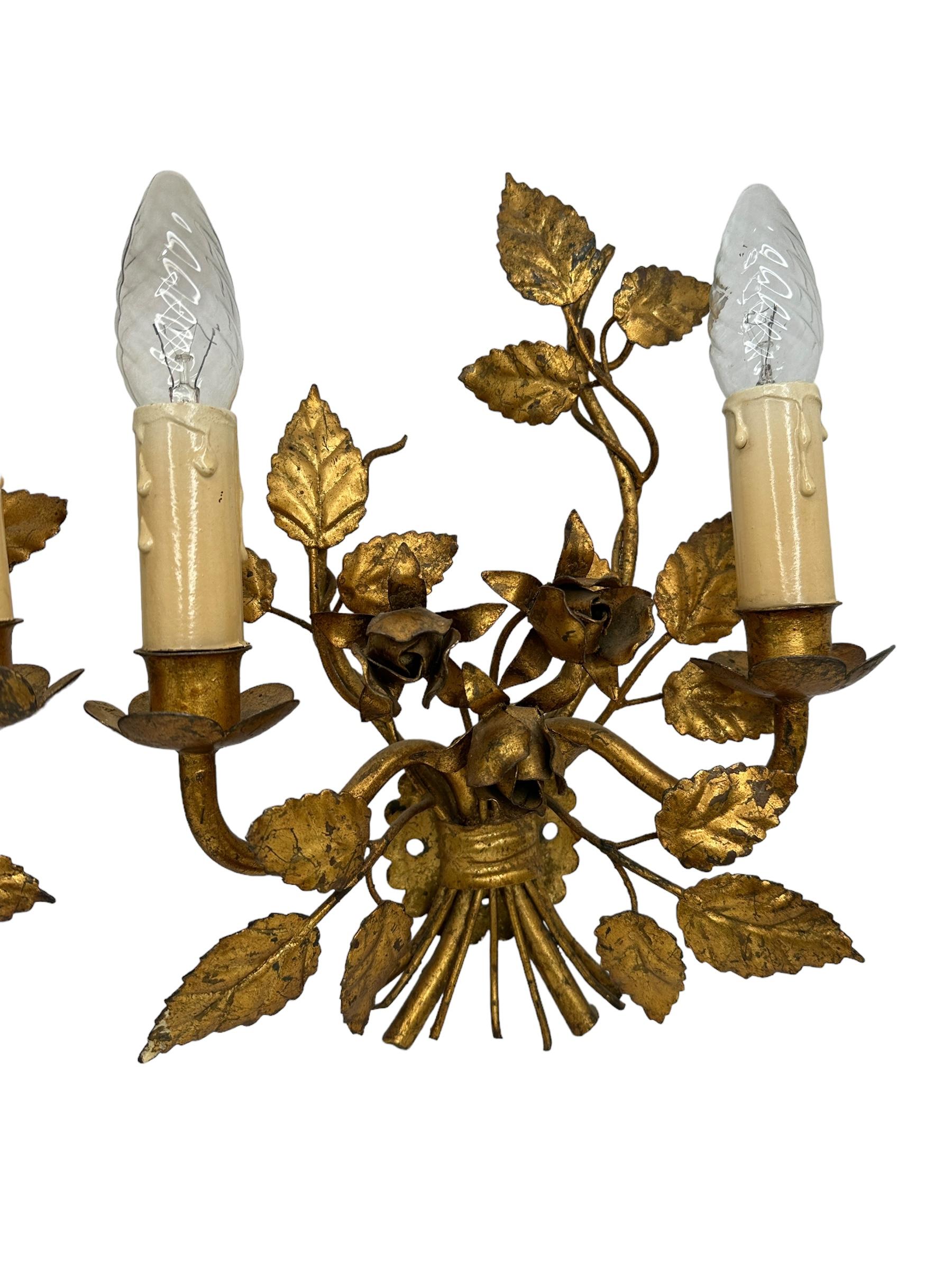 Pair Florentine Gold Gilt Metal Rose Two Light Sconces Toleware Tole by Koegl  In Good Condition For Sale In Nuernberg, DE