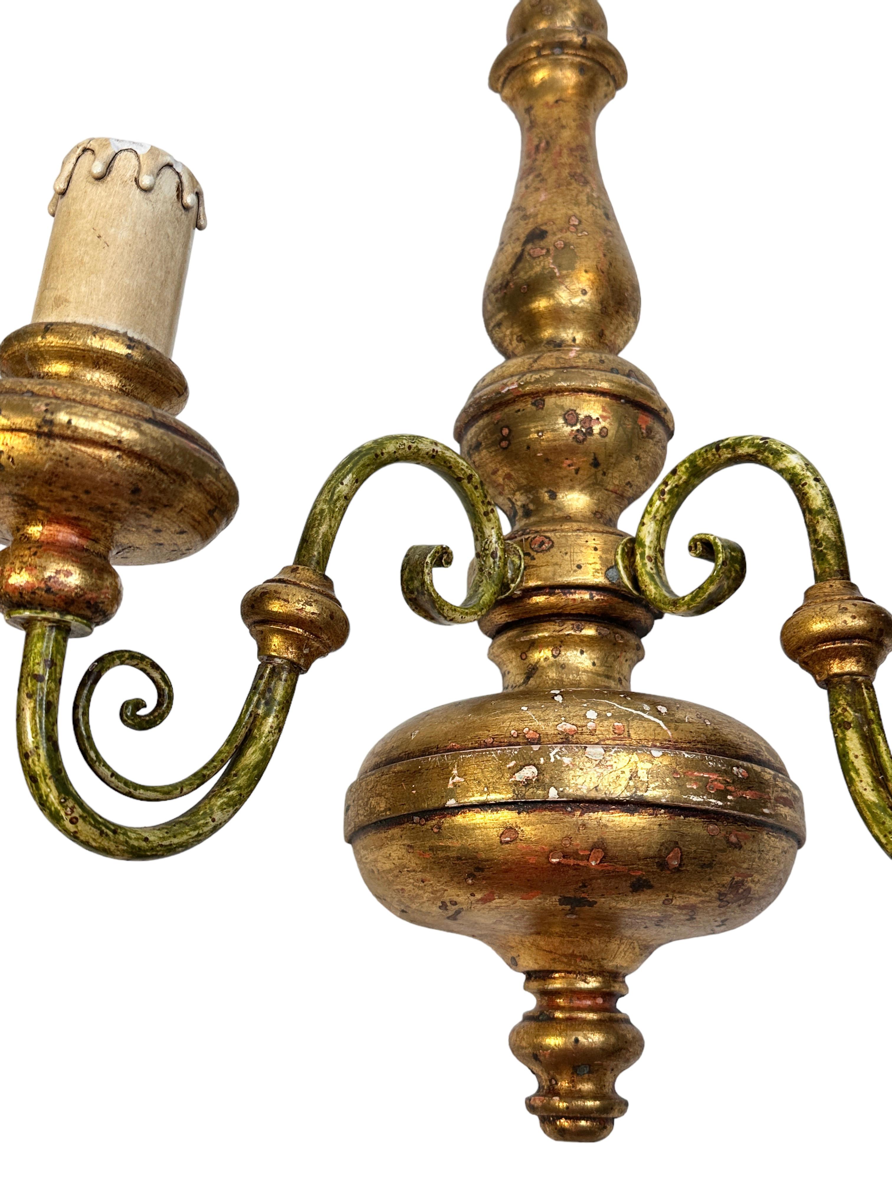 Late 20th Century Pair Florentine Tole Toleware Italian Gilt Wood Sconce, Italy, 1980s For Sale