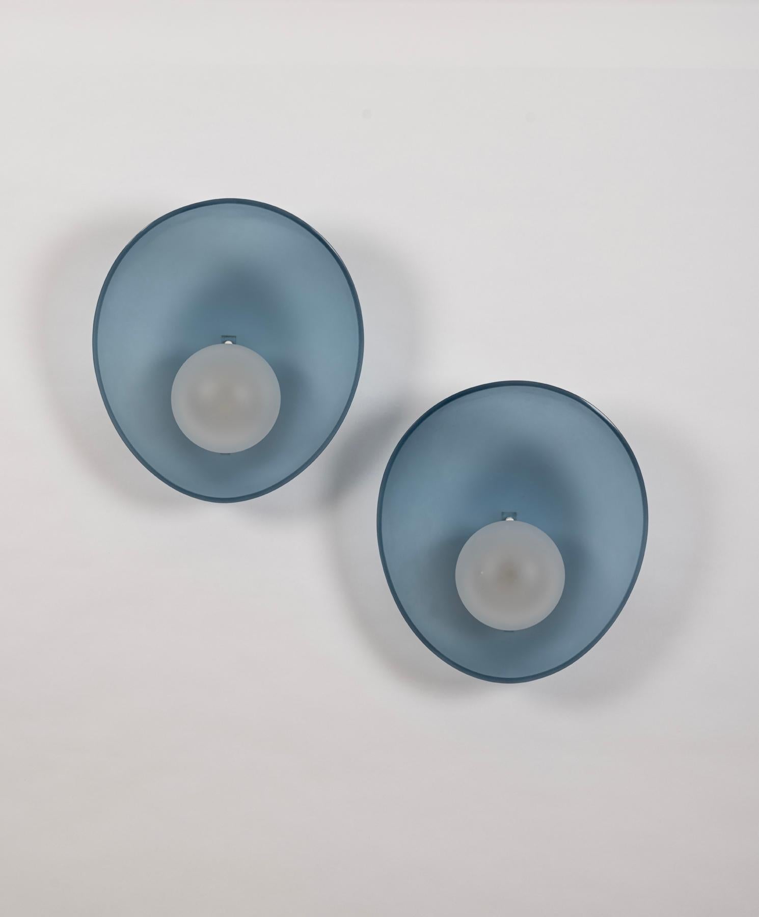 Pair Fontana Arte wall lights For Sale 1