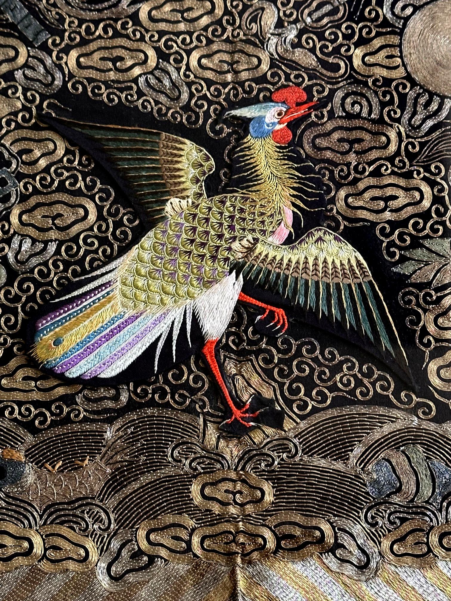 Paire d'encadrements Superbe insigne de troisième rang brodé en forme de paon de la dynastie chinoise Qing Bon état - En vente à Atlanta, GA