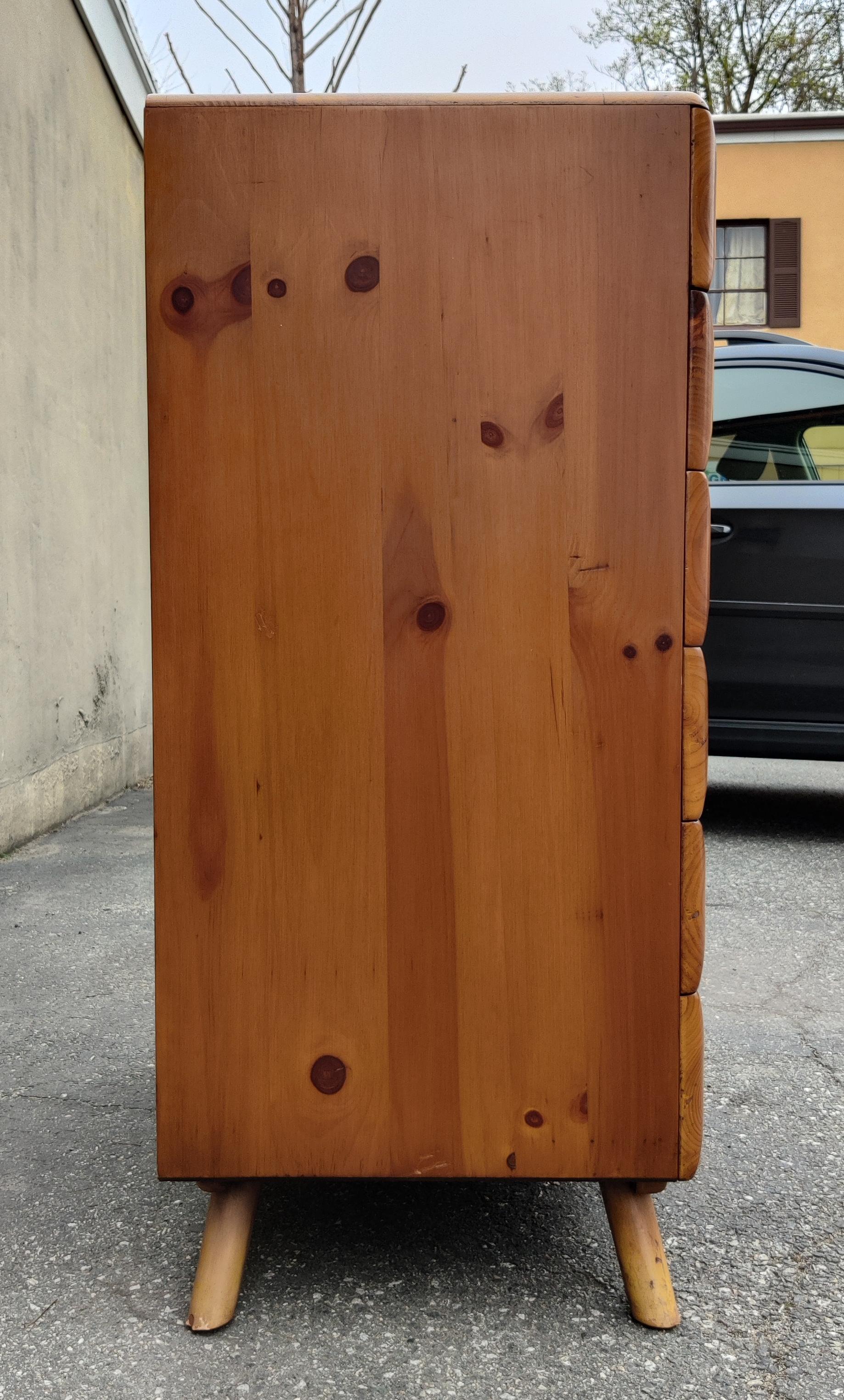 Franklin Shockey Sculptured Pine 6 Drawer Tall Dresser Mid-Century Modern 1970s In Good Condition In Philadelphia, PA