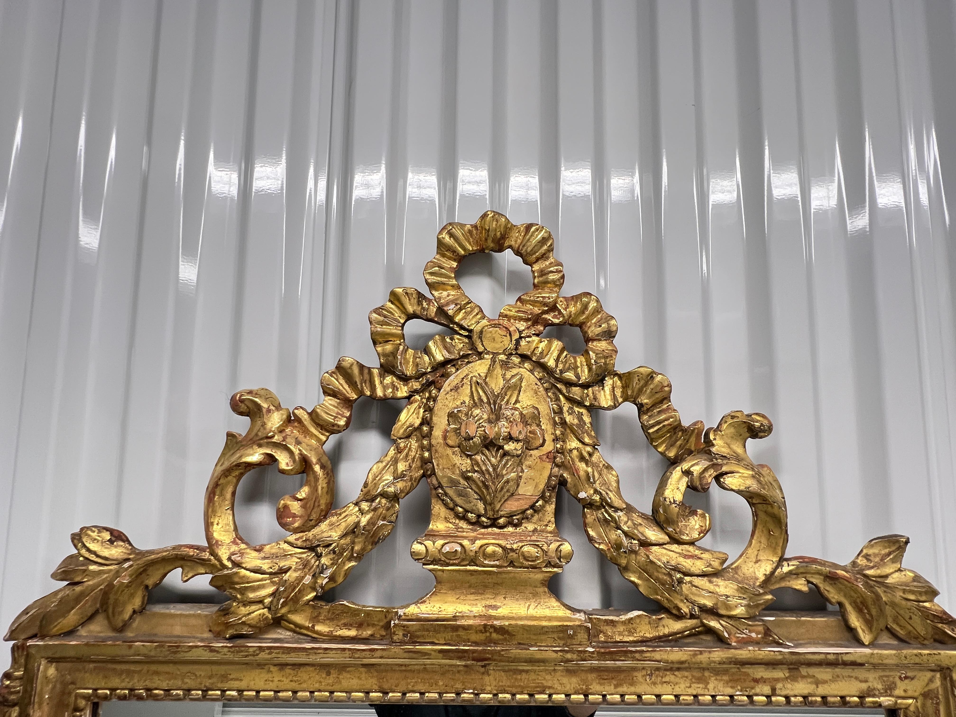 Paar französische Louis-XVI-Giltwood-Spiegel aus dem 18. im Zustand „Gut“ im Angebot in Atlanta, GA