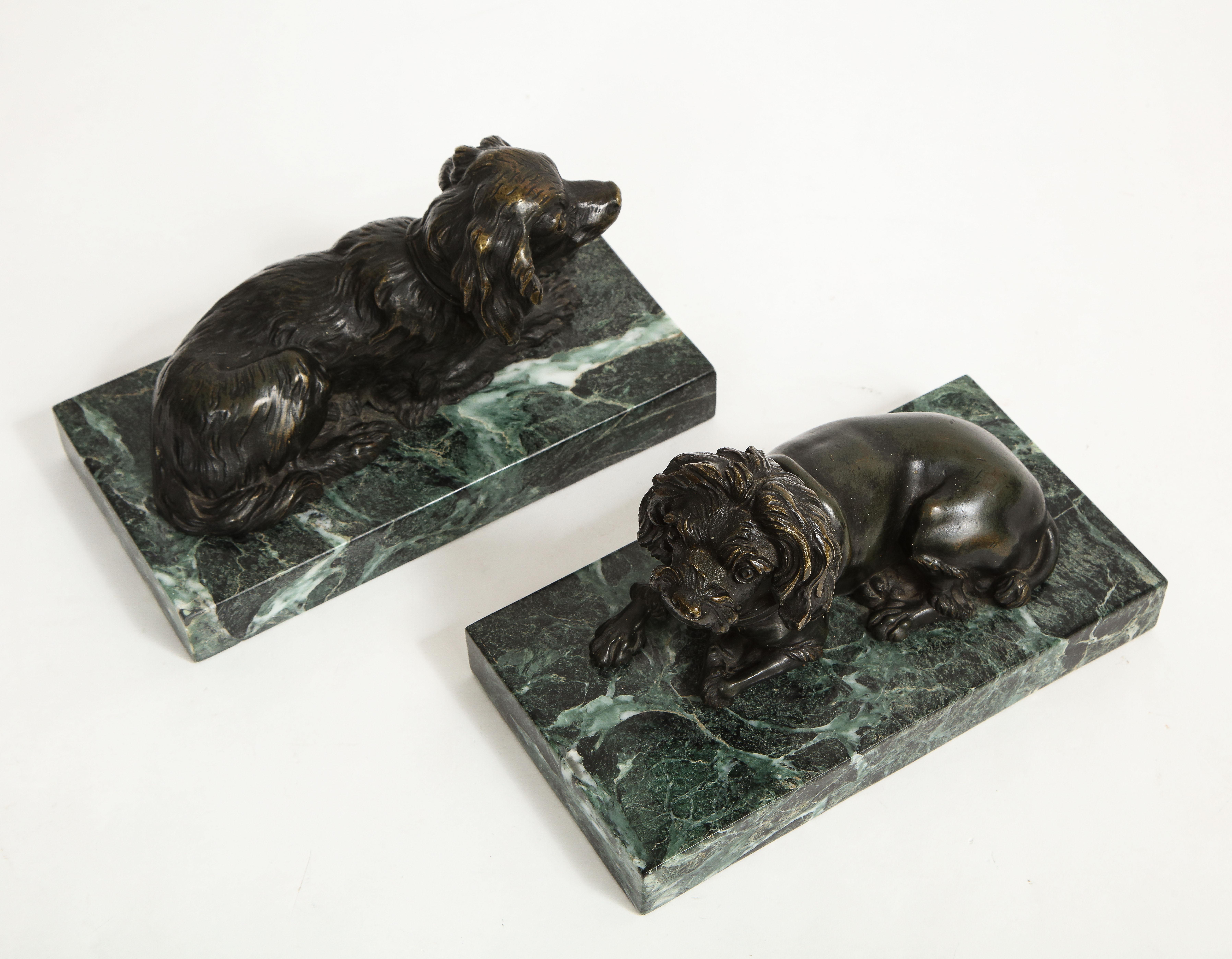 Pair French 19th Century Grand Tour Patinated Bronze Dogs on Green Marble Bases For Sale 6