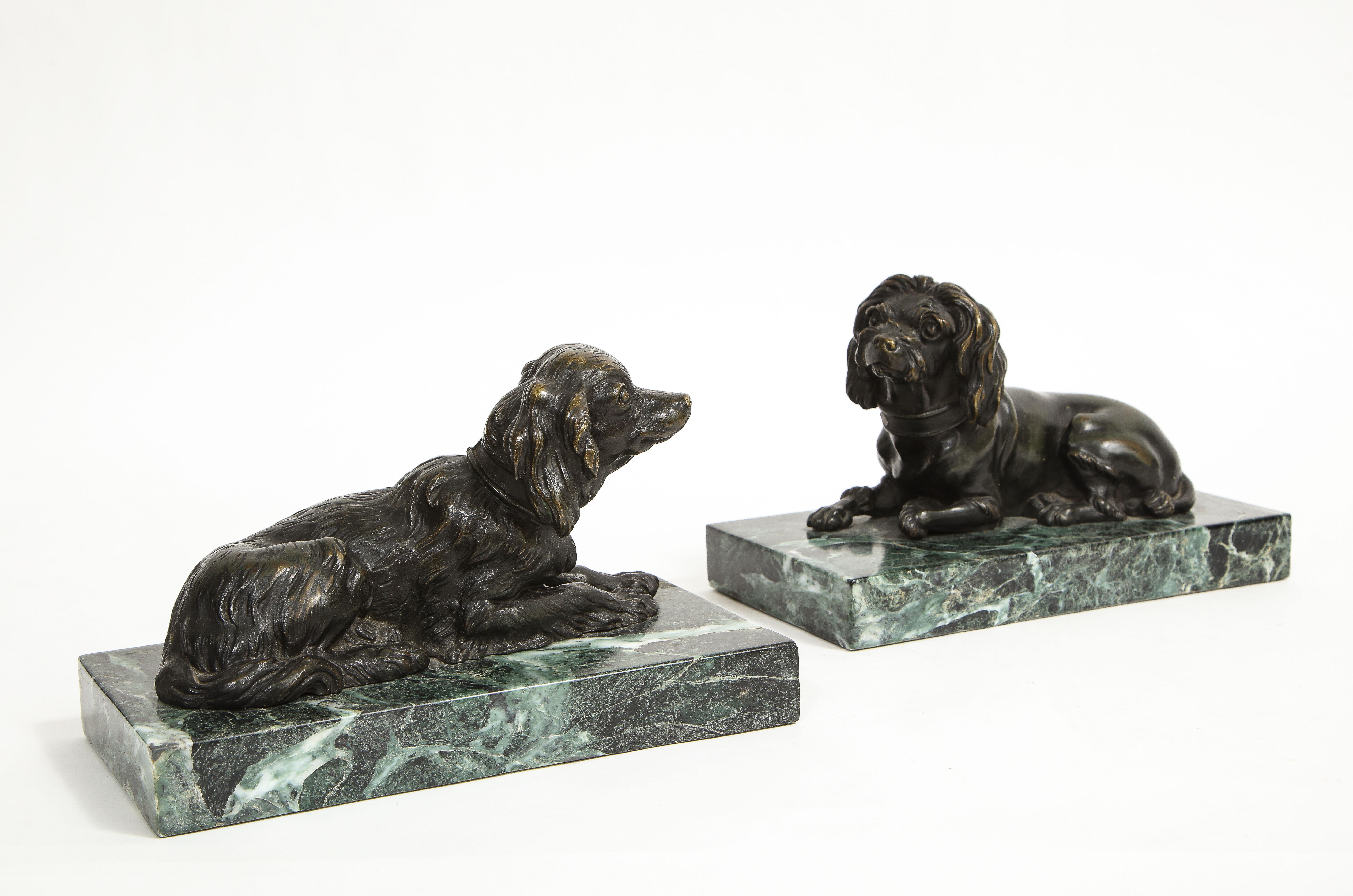 Pair French 19th Century Grand Tour Patinated Bronze Dogs on Green Marble Bases For Sale 1