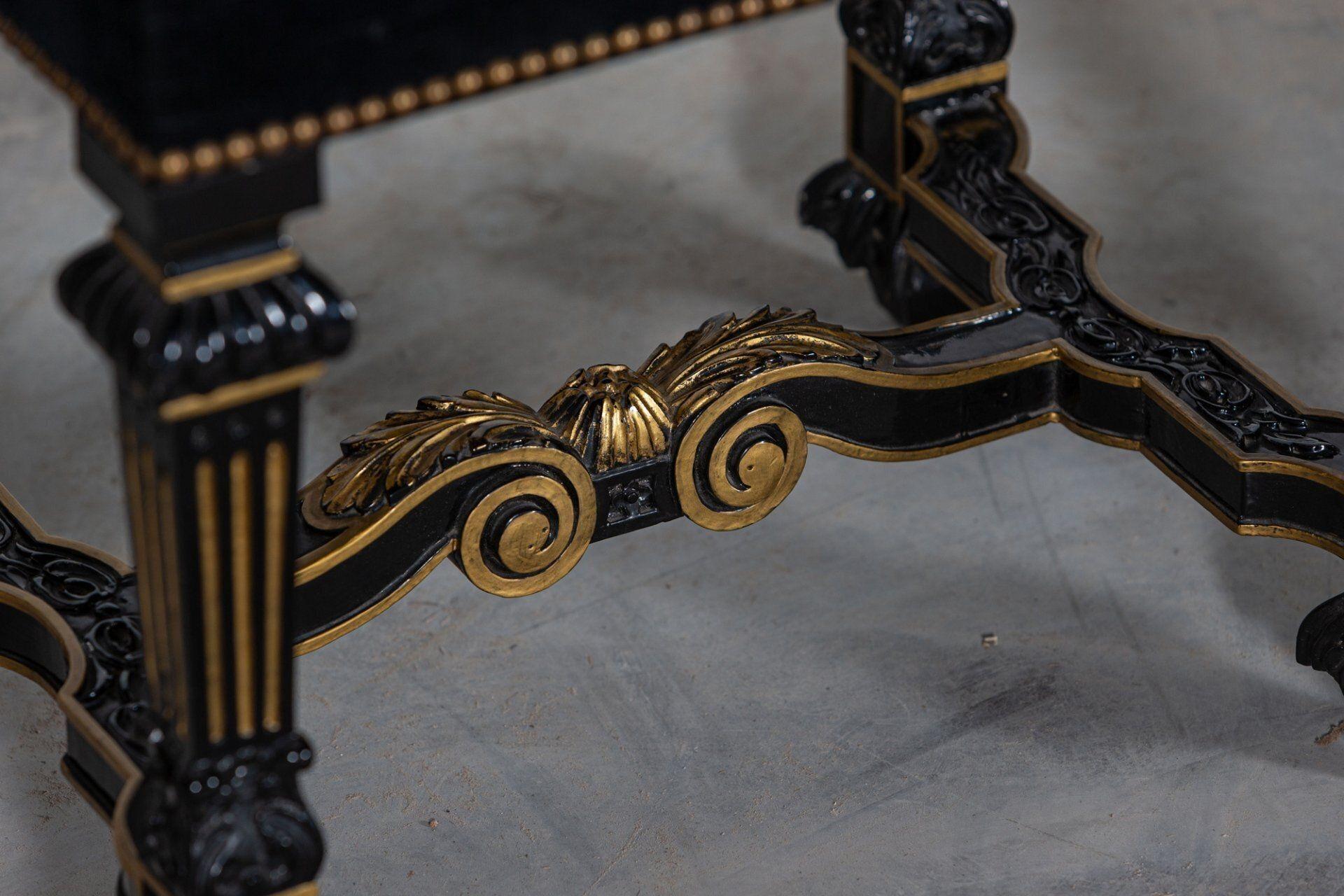 Circa 1870.
Pair French 19th C ebonised & gilt velvet stools.
Exceptional examples.
Sku 1131
Measures: W52 x D40 x H62cm.