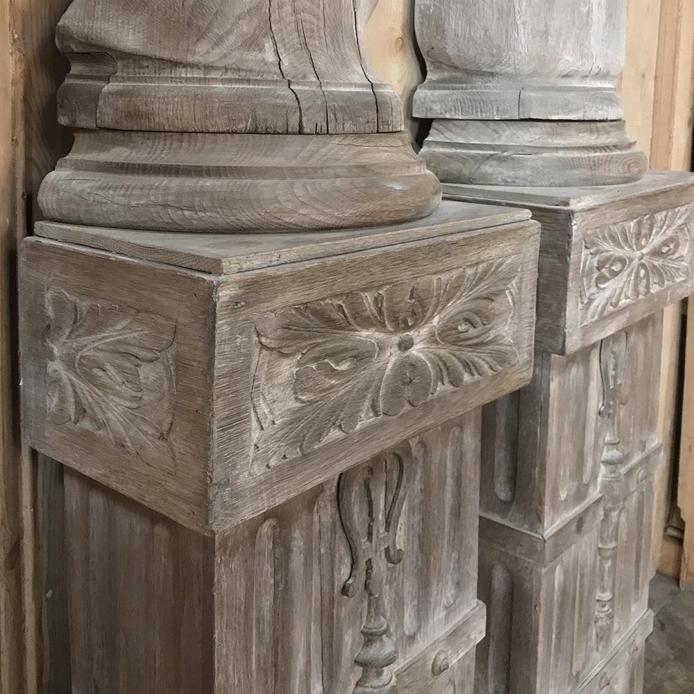 Pair of Architectural Corinthian Weathered Oak Hand Carved Columns, circa 1890 1