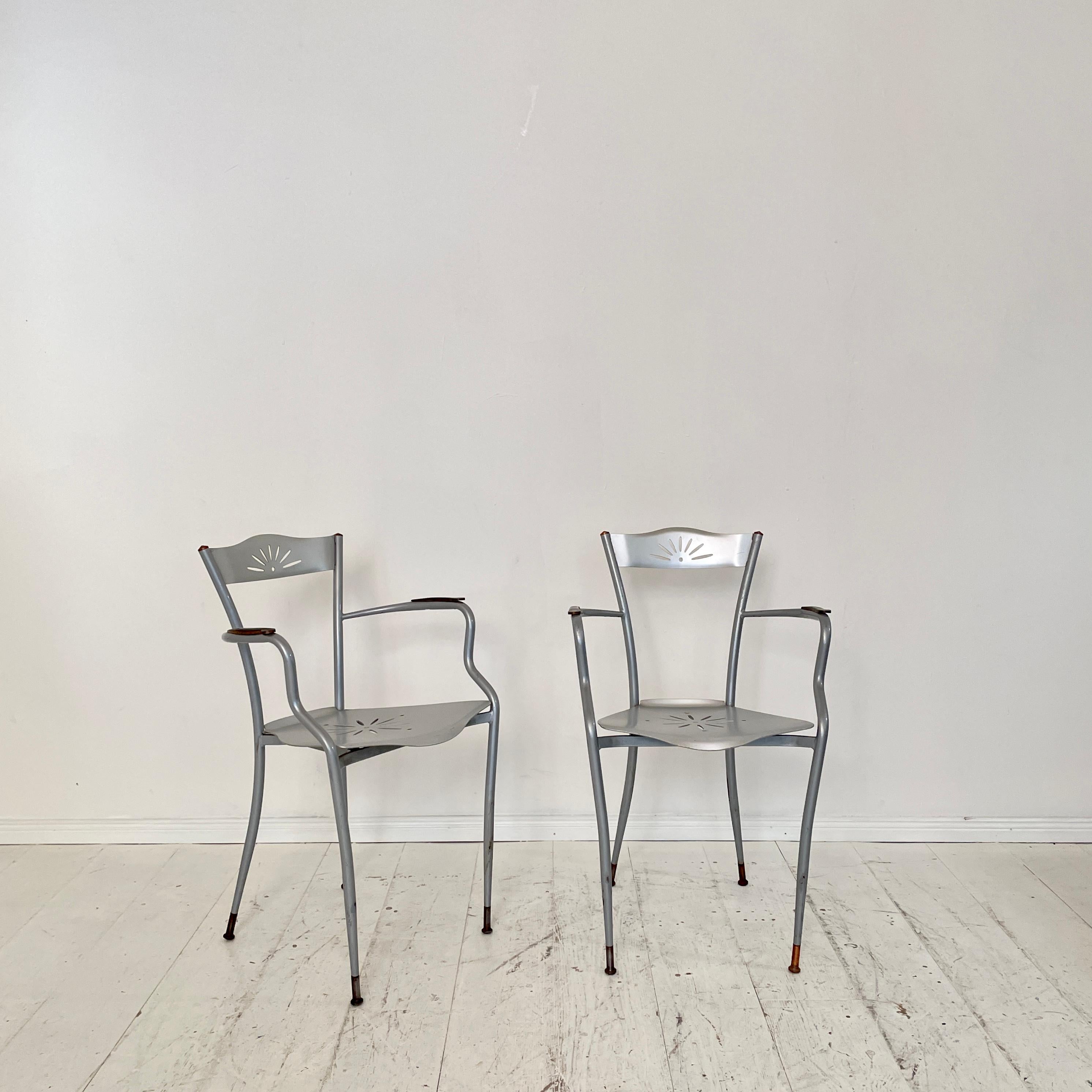 This beautiful Pair French Armchairs in Metal and Copper where made around 1980.
A unique piece which is a great eye-catcher for your antique, modern, space age or mid-century interior.
If you have any more questions we are very happy to help and