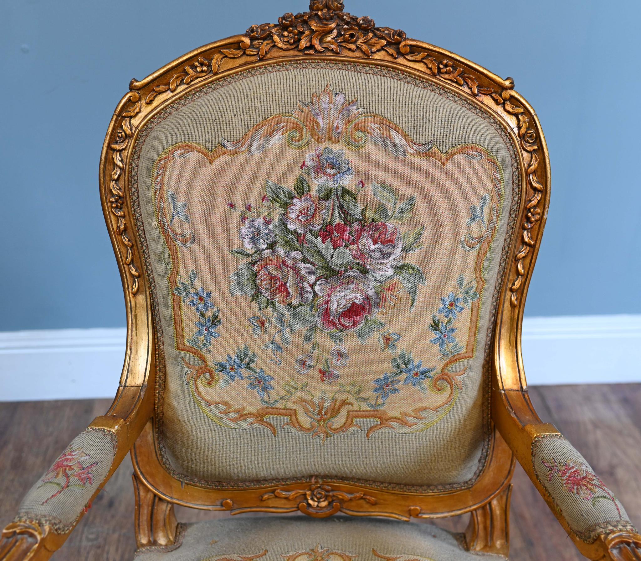 Paire de fauteuils Louis XV dorés Fauteuil à l'aiguille en vente 2