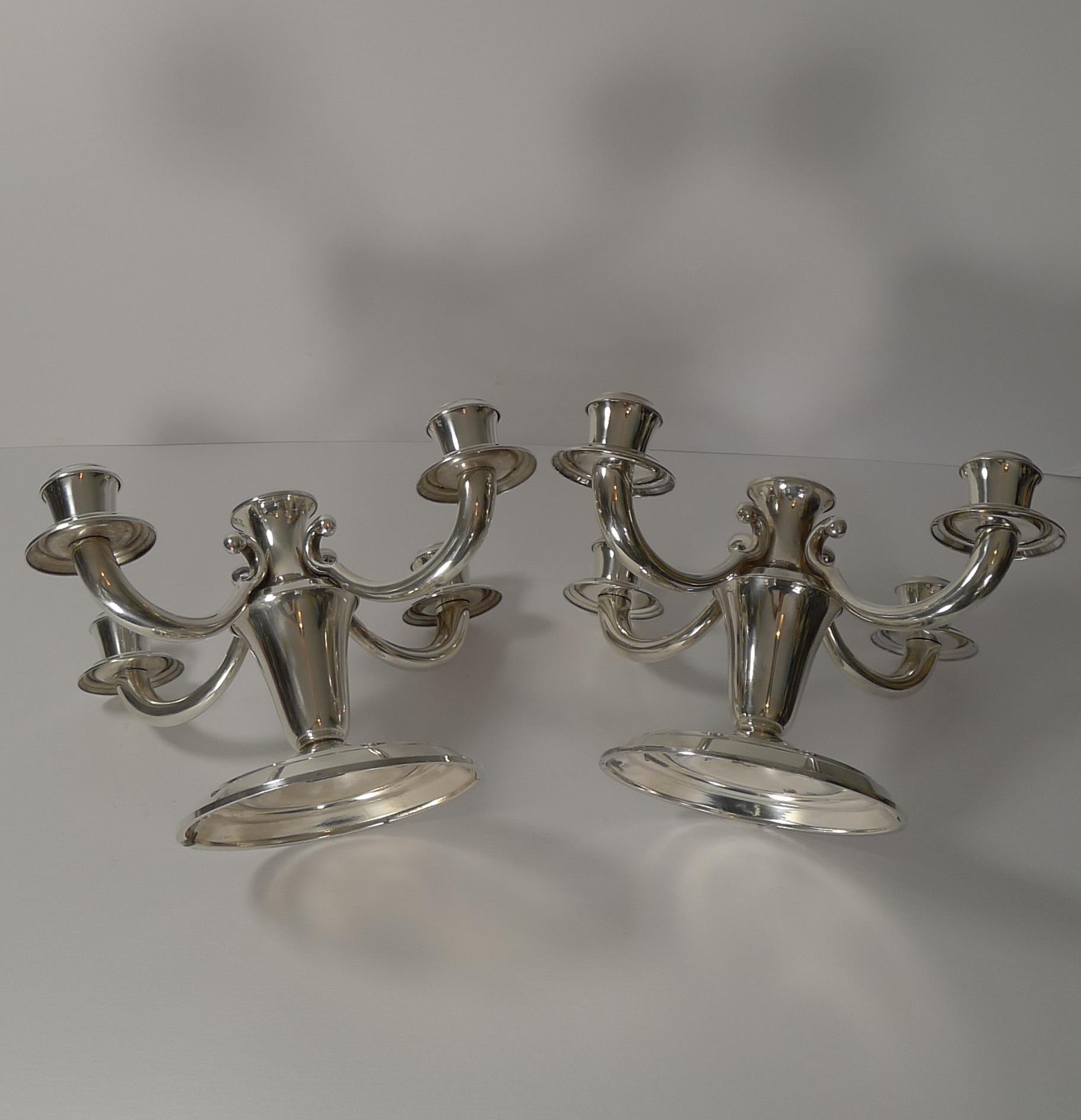 Pair of French Art Deco Candelabra in Silver Plate by Ravinet d'Enfert In Good Condition In Bath, GB
