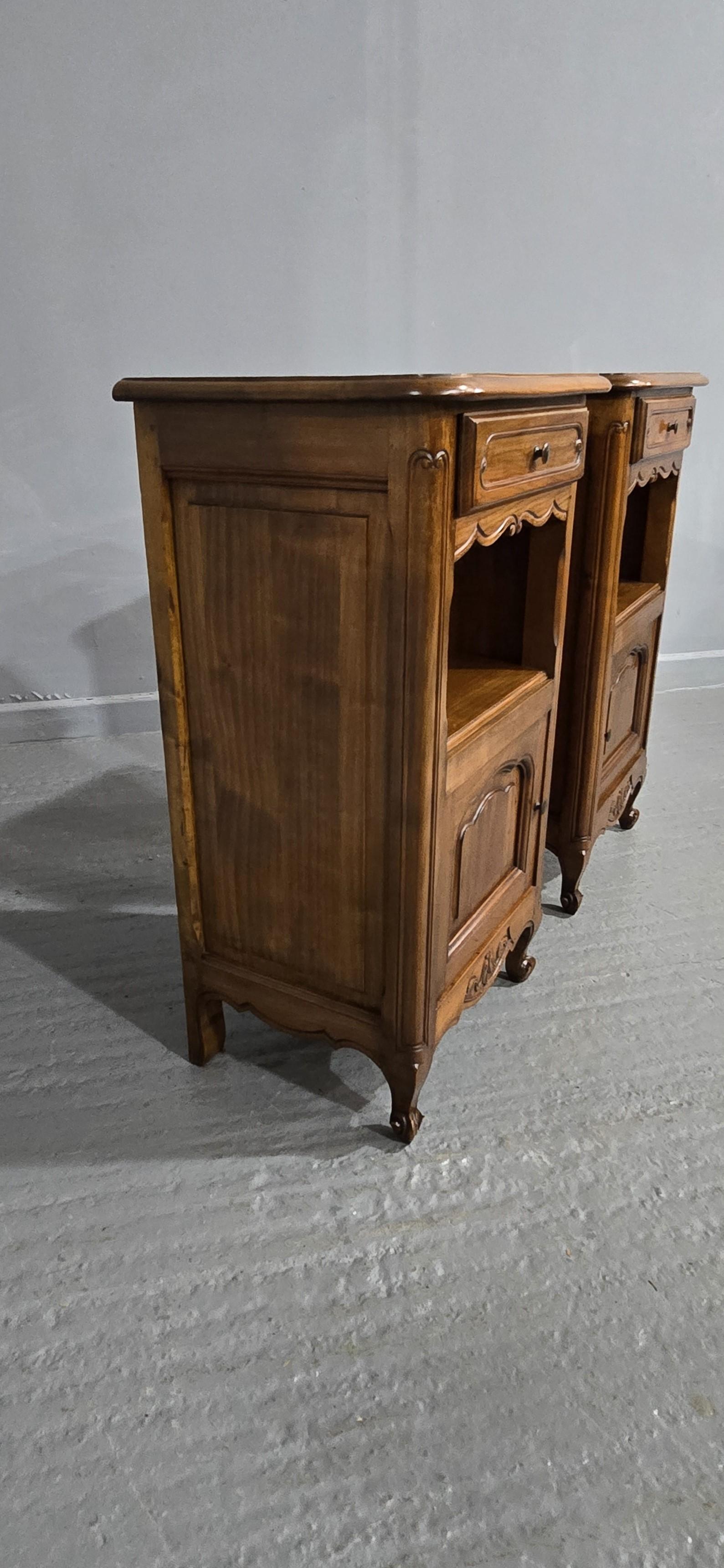 Pair French Bedside Lamp Tables For Sale 1