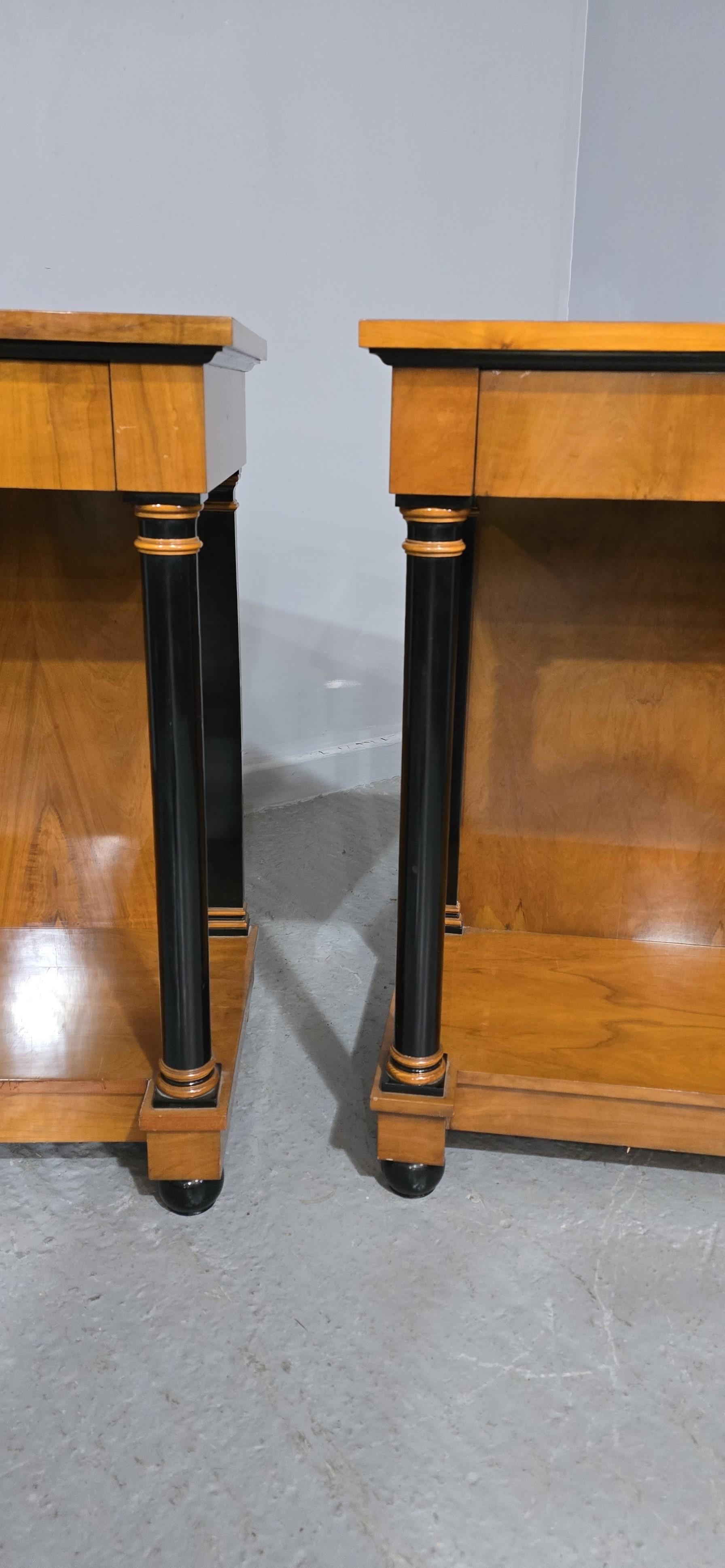 Pareja de Consolas Francesas de Abedul en venta 9
