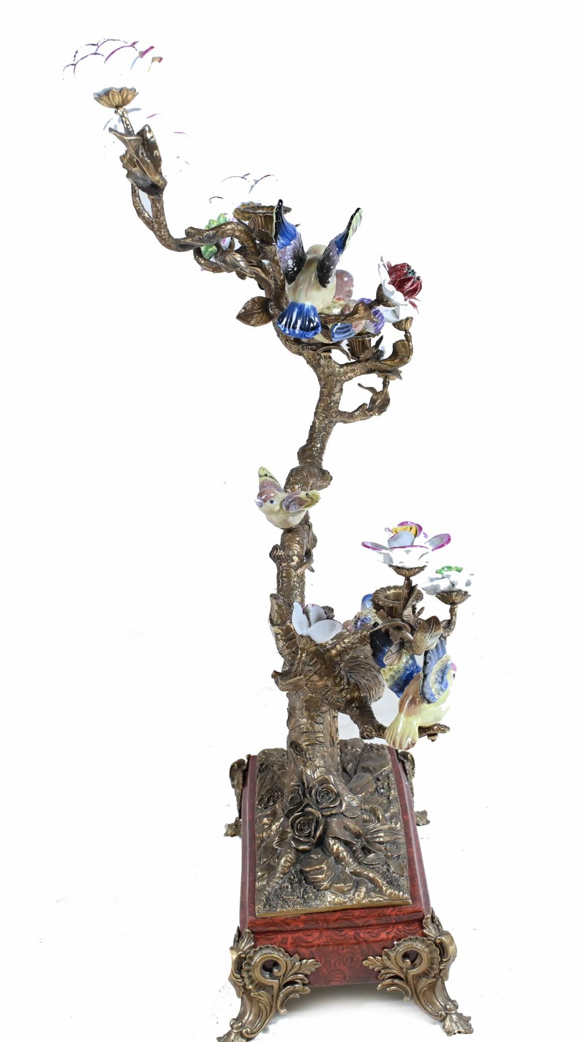 Paar französische Vogelmarken-Parrots aus Goldbronze-Porzellan mit Ormolu-Porzellan im Angebot 7