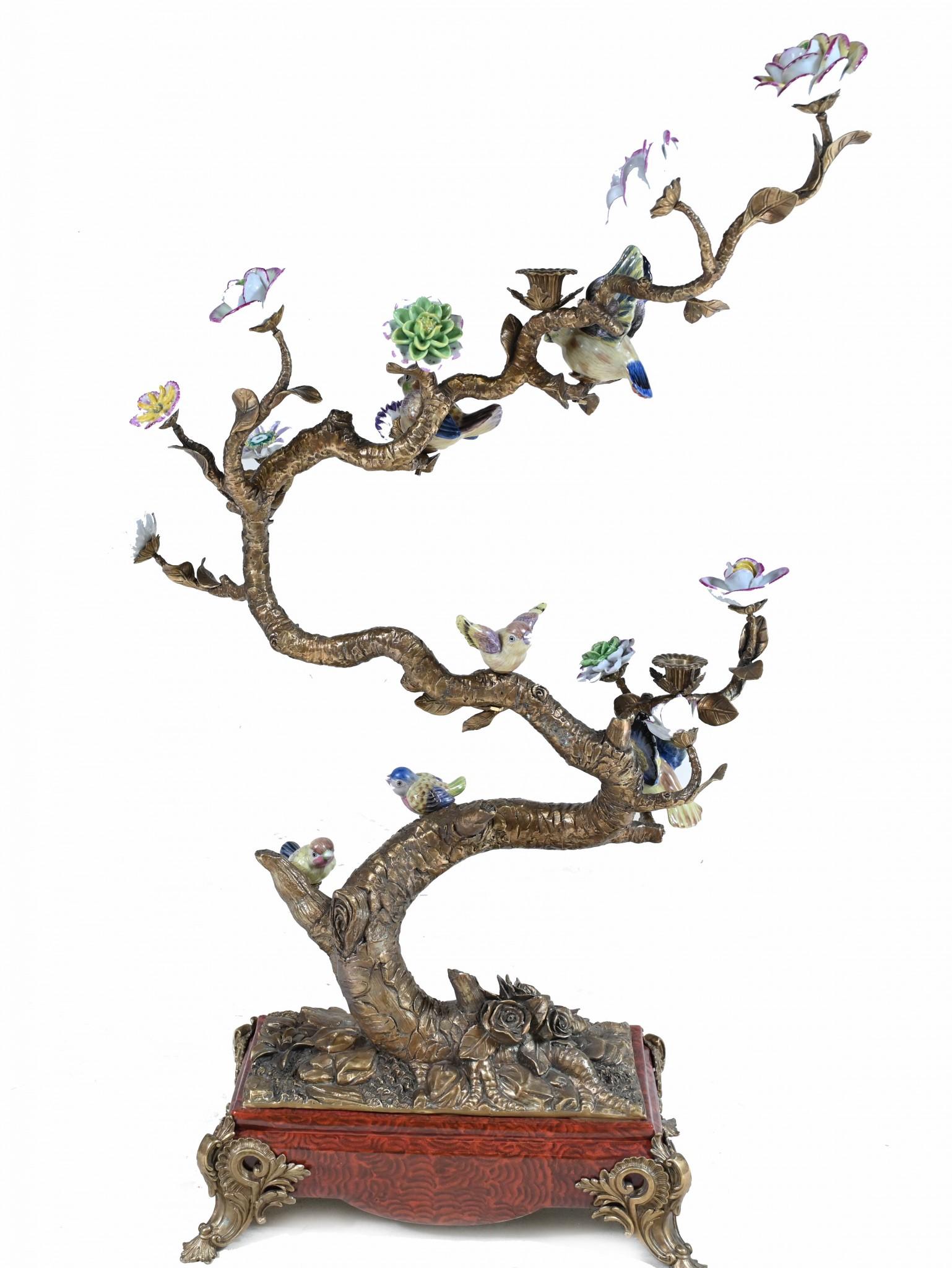Paar französische Vogelmarken-Parrots aus Goldbronze-Porzellan mit Ormolu-Porzellan im Angebot 9