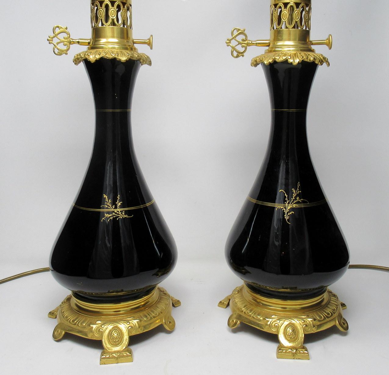 Pair of French Black Enameled Glass Ormolu Table Lamps Art Nouveau, 19th Century In Good Condition In Dublin, Ireland