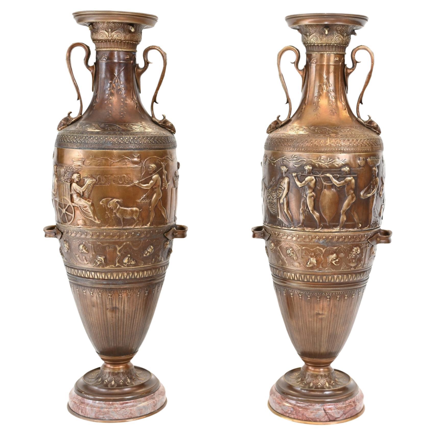 Paire d'urnes Amphora en bronze d'après Barbedienne Antiquités Classiques