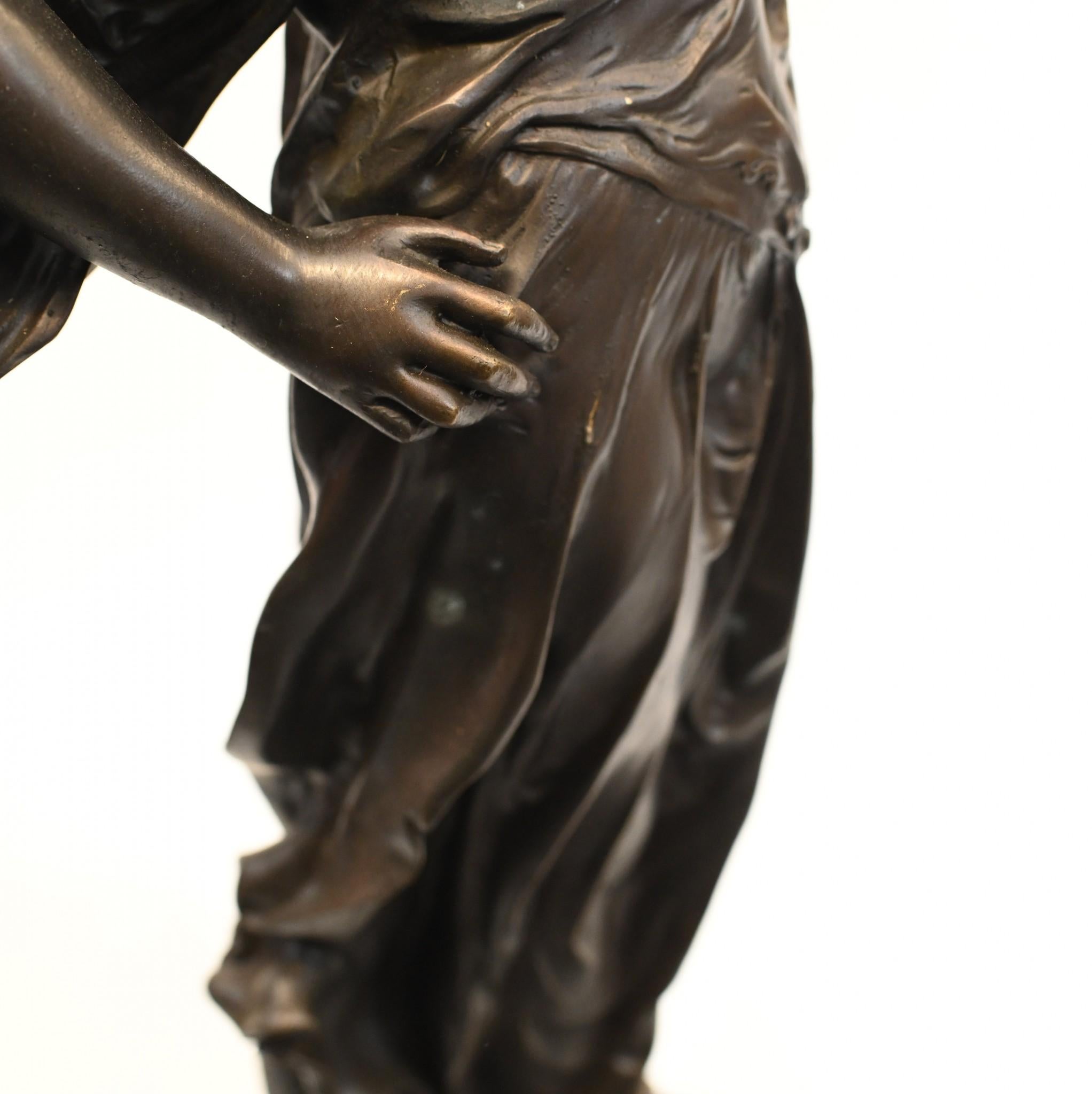 Paar Französisch Bronze Kandelaber - Signiert Gregoire Torcheres 3 ft (Ende des 20. Jahrhunderts) im Angebot