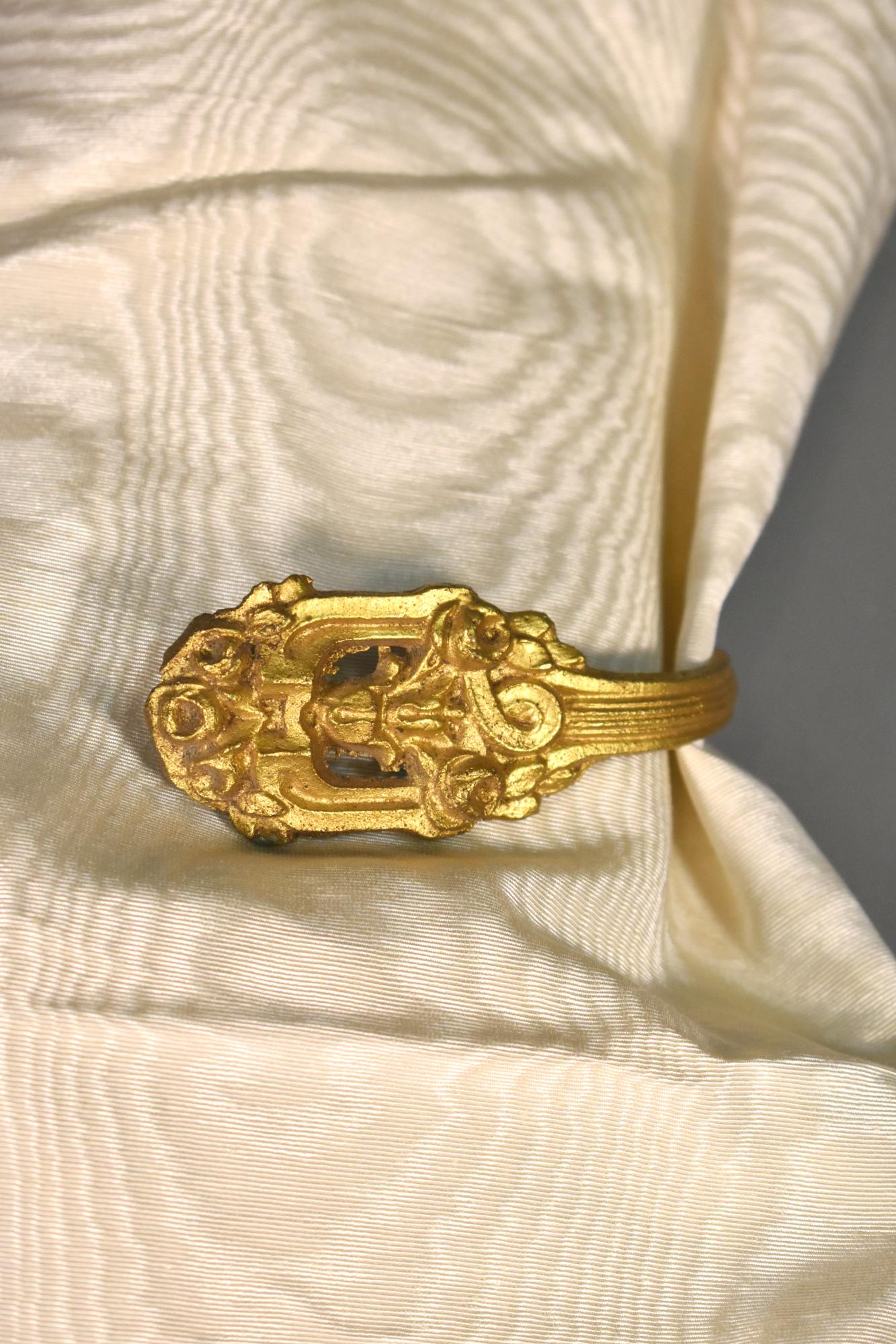 Coppia di fermatende francesi in bronzo in stile Luigi XVI in vendita 7