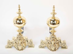 Paire de chenets français de style Louis XV en bronze