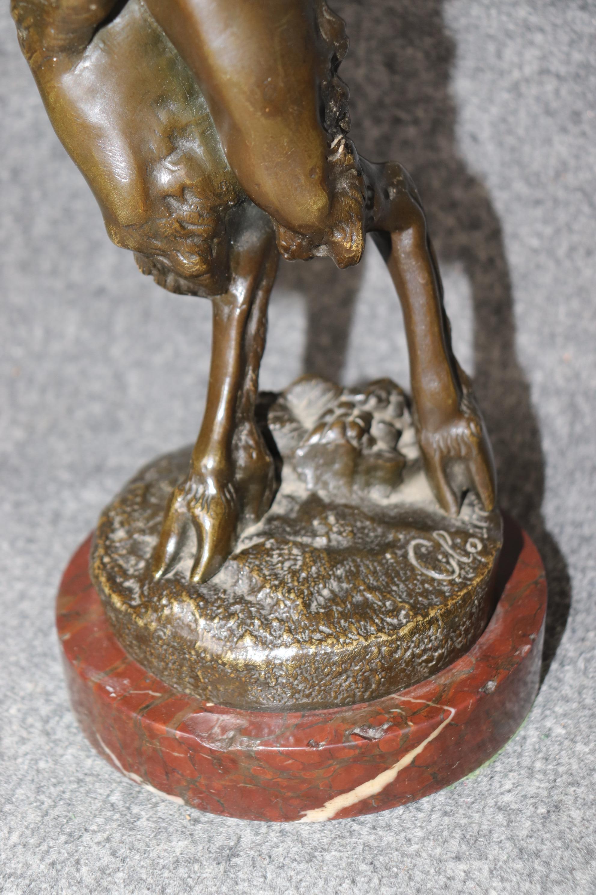Coppia di sculture francesi in bronzo di Satiro e Dama Rouge con base in marmo di Clodio in vendita 11