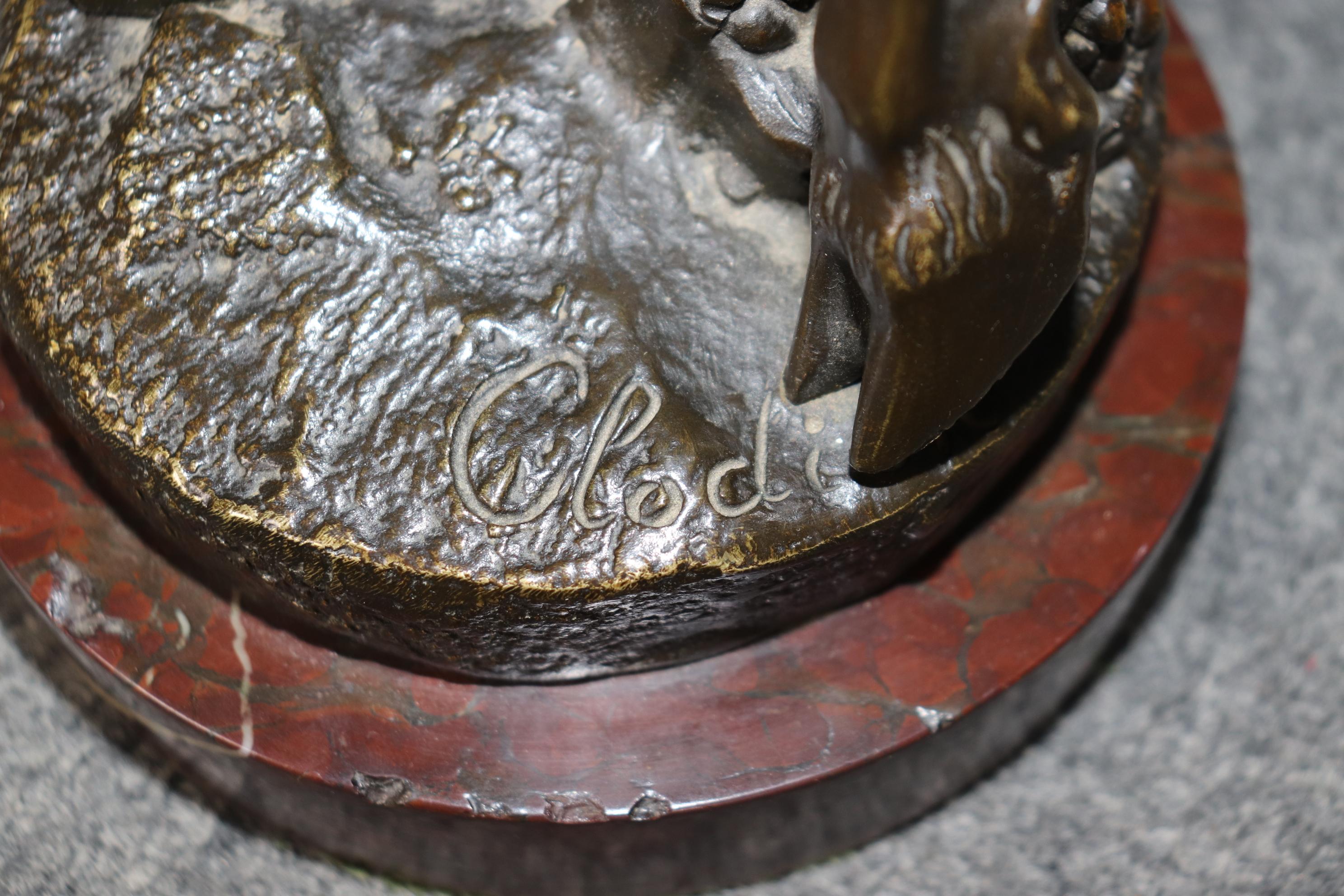 Coppia di sculture francesi in bronzo di Satiro e Dama Rouge con base in marmo di Clodio in vendita 12