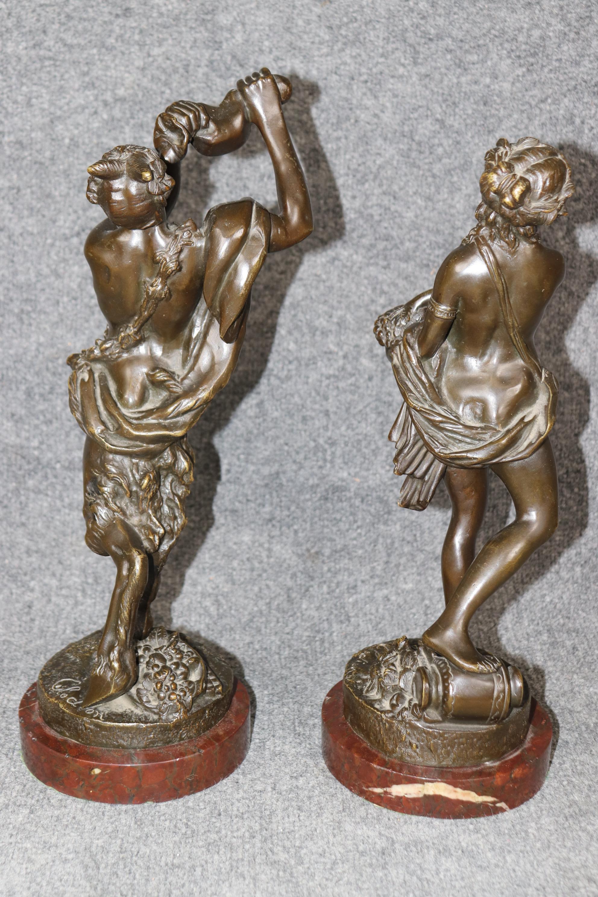 Coppia di sculture francesi in bronzo di Satiro e Dama Rouge con base in marmo di Clodio In condizioni buone in vendita a Swedesboro, NJ