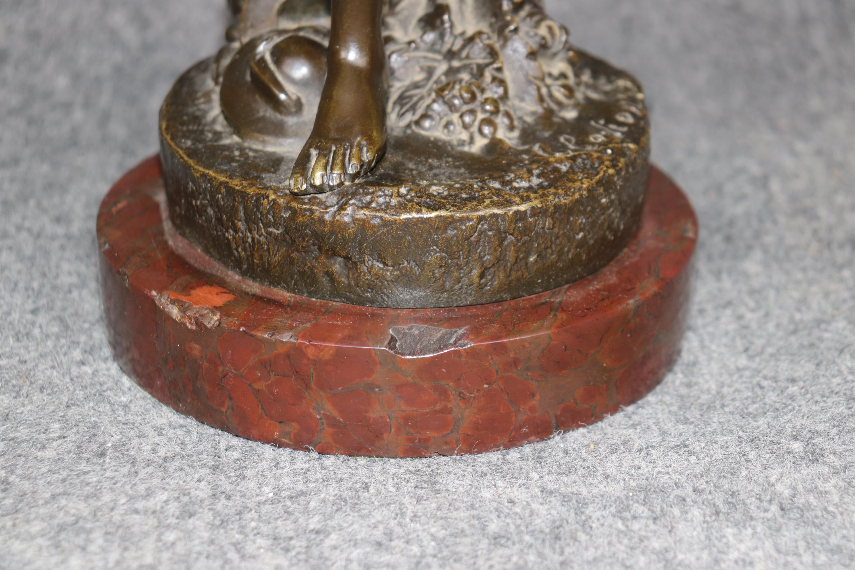 Coppia di sculture francesi in bronzo di Satiro e Dama Rouge con base in marmo di Clodio in vendita 2