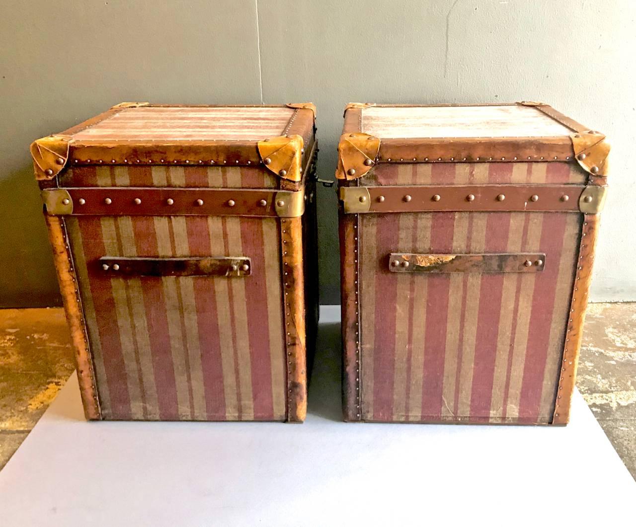 Pair of French Louis Vuitton-Style  Hat Trunks, c.1900 In Good Condition In Pasadena, CA